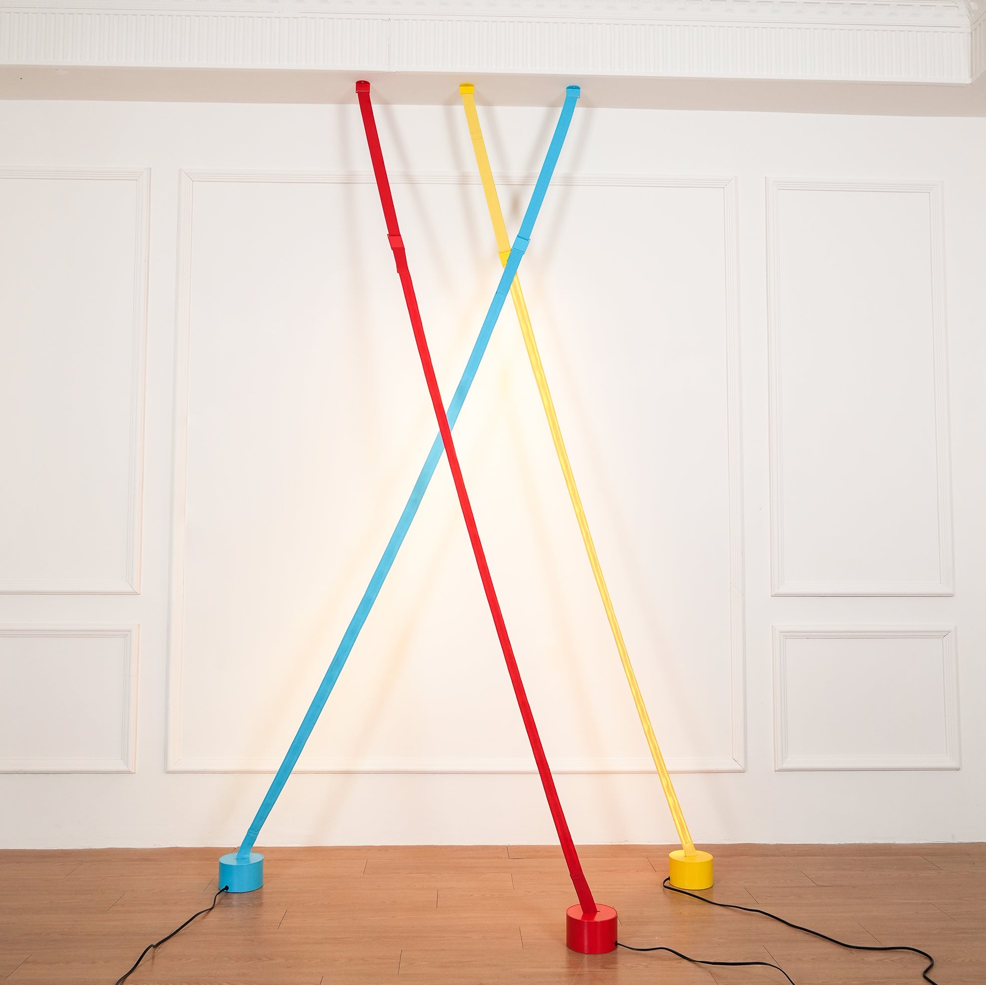 Elastica Arbitrary Floor Lamp - Blowlighting