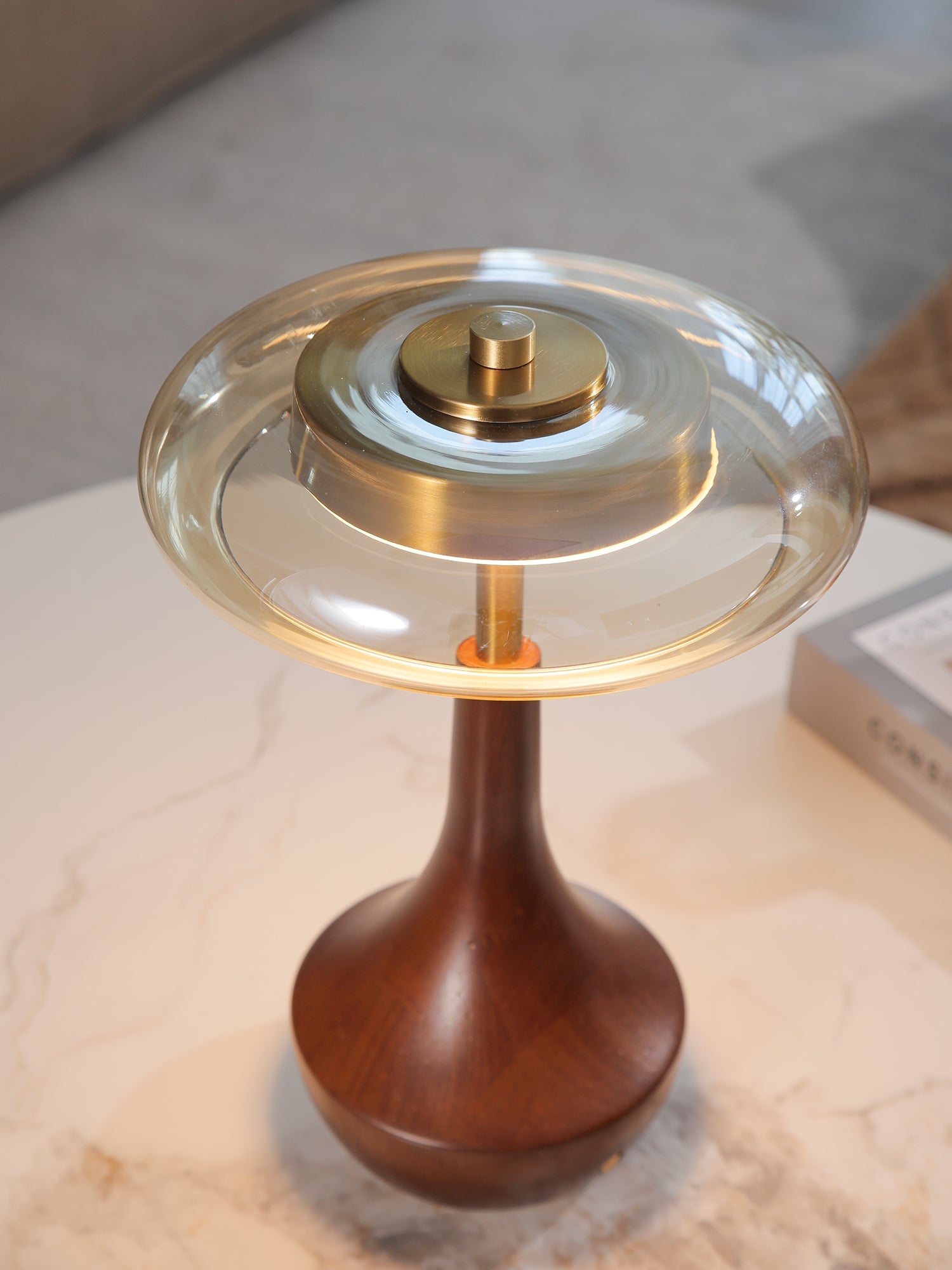 Elliot Table Lamp - Blowlighting