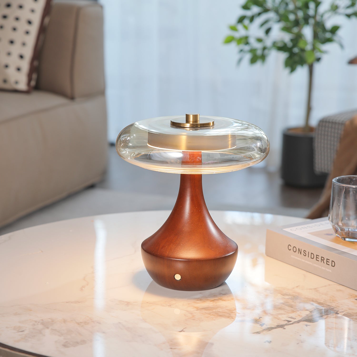 Elliot Table Lamp - Blowlighting