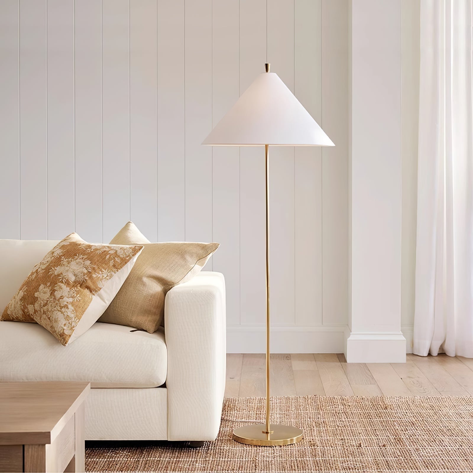 Ellis Floor Lamp - Blowlighting