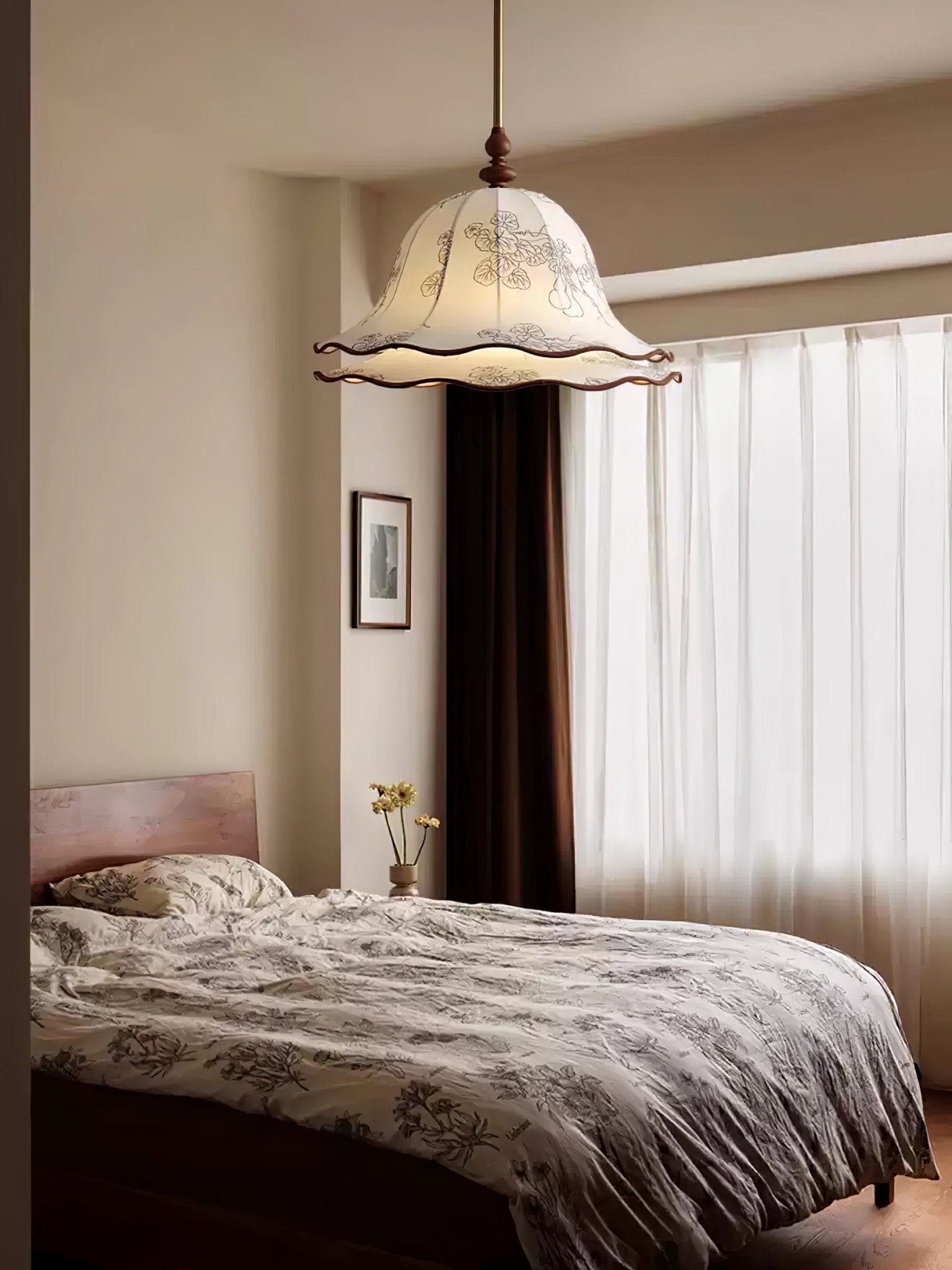 Ilsilis Traditional Elegance Floral Fabric Wood Pendant Lamp - Blowlighting