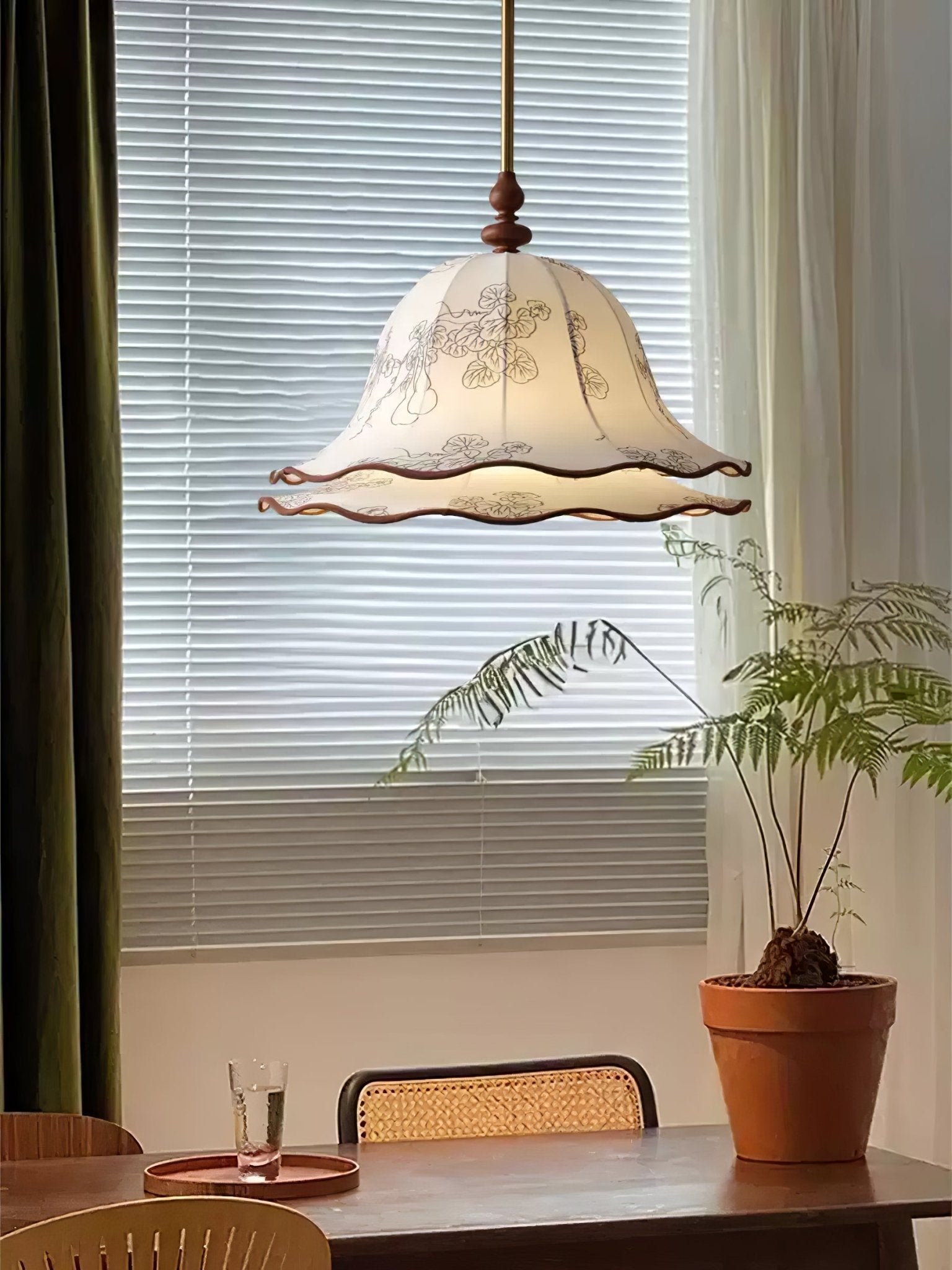 Ilsilis Traditional Elegance Floral Fabric Wood Pendant Lamp - Blowlighting