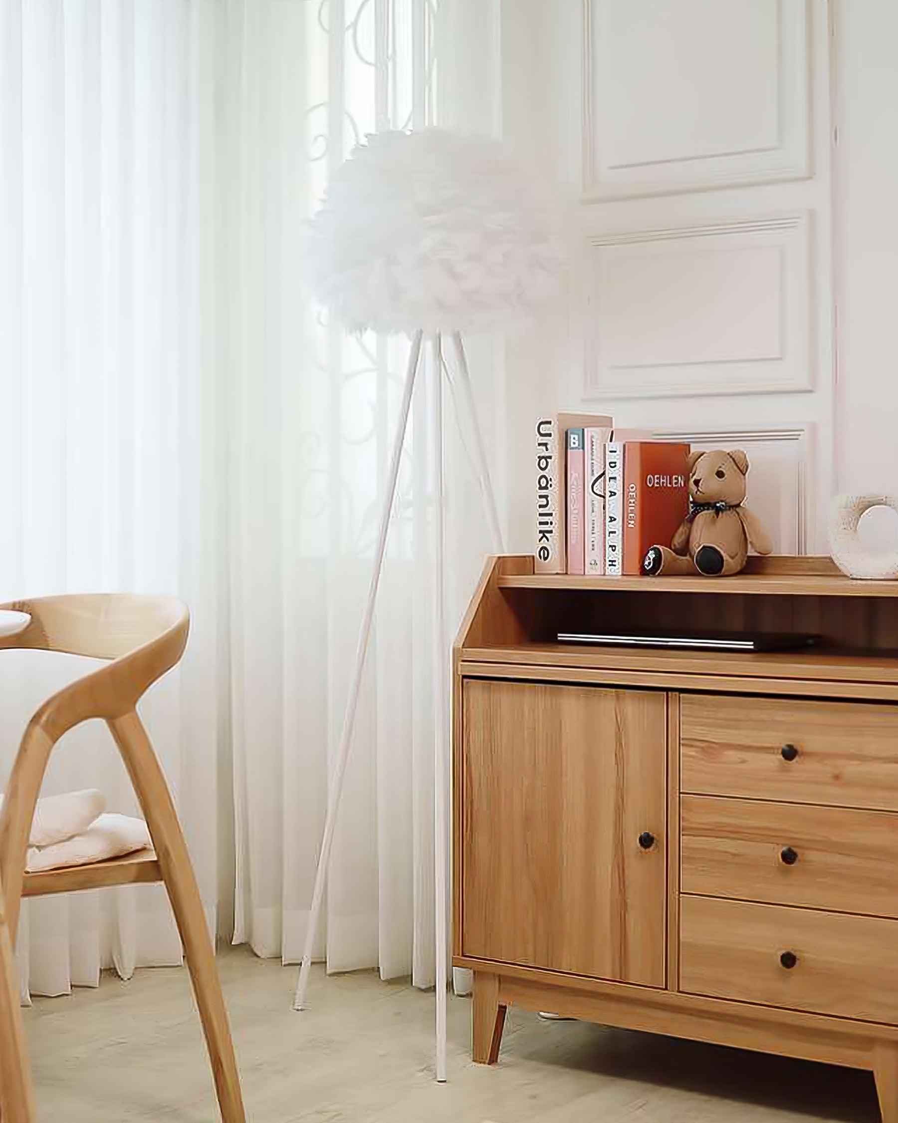 Eos Feather Floor Lamp - Blowlighting