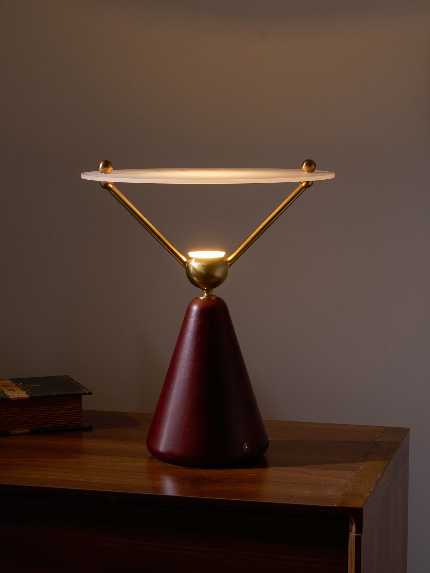 Equoray Table Lamp - Blowlighting