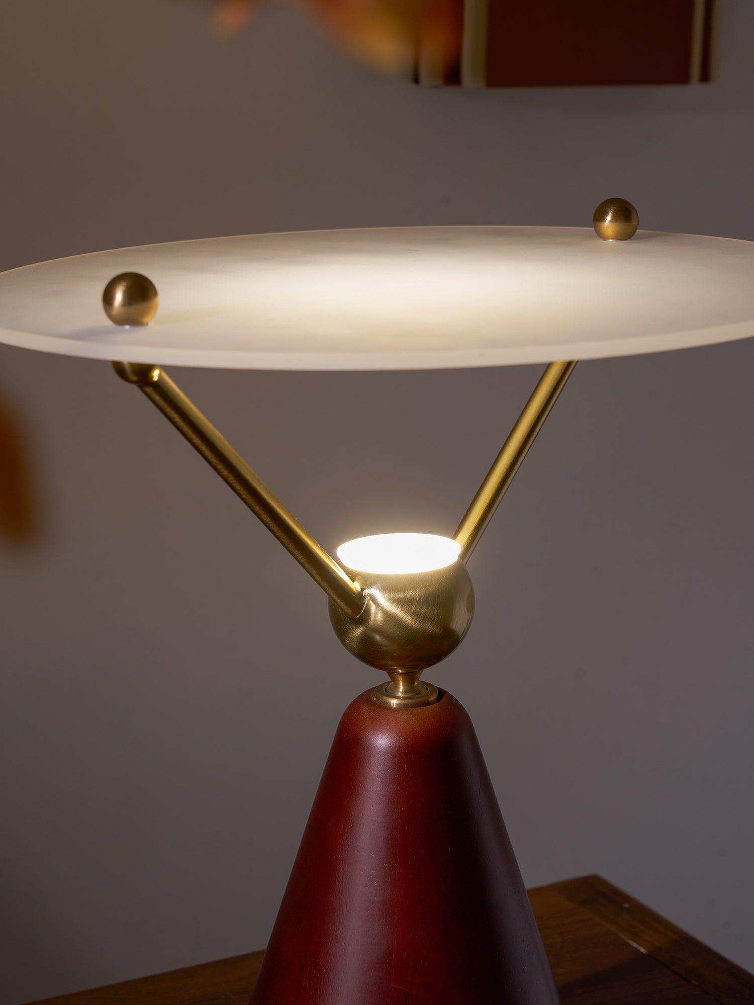Equoray Table Lamp - Blowlighting