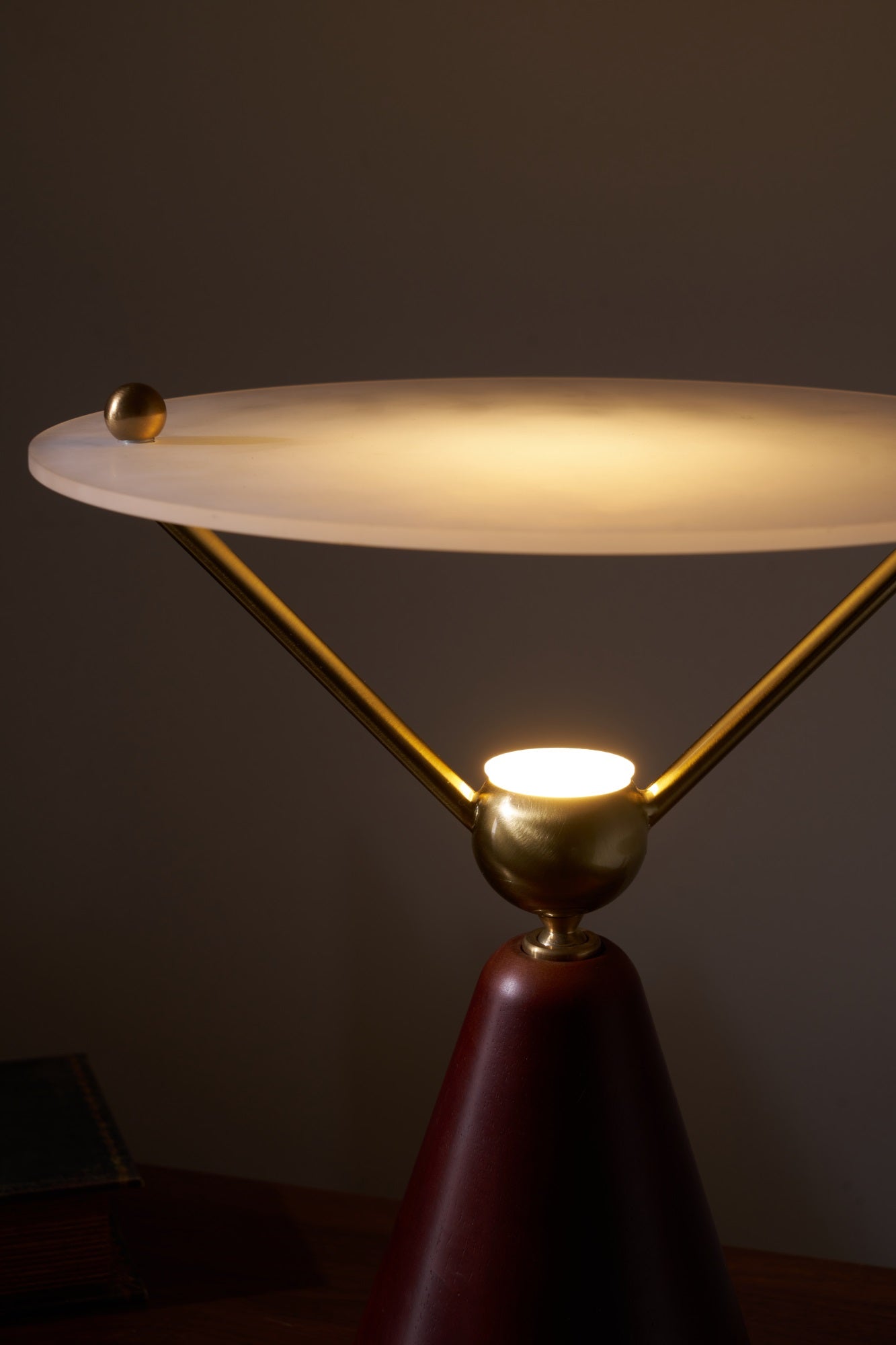 Equoray Table Lamp - Blowlighting