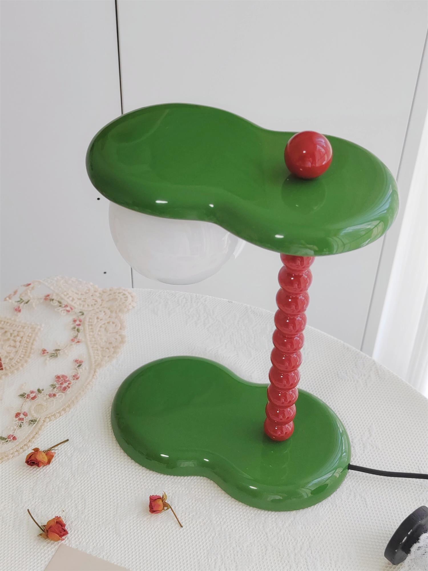 Everalda Table Lamp - Blowlighting