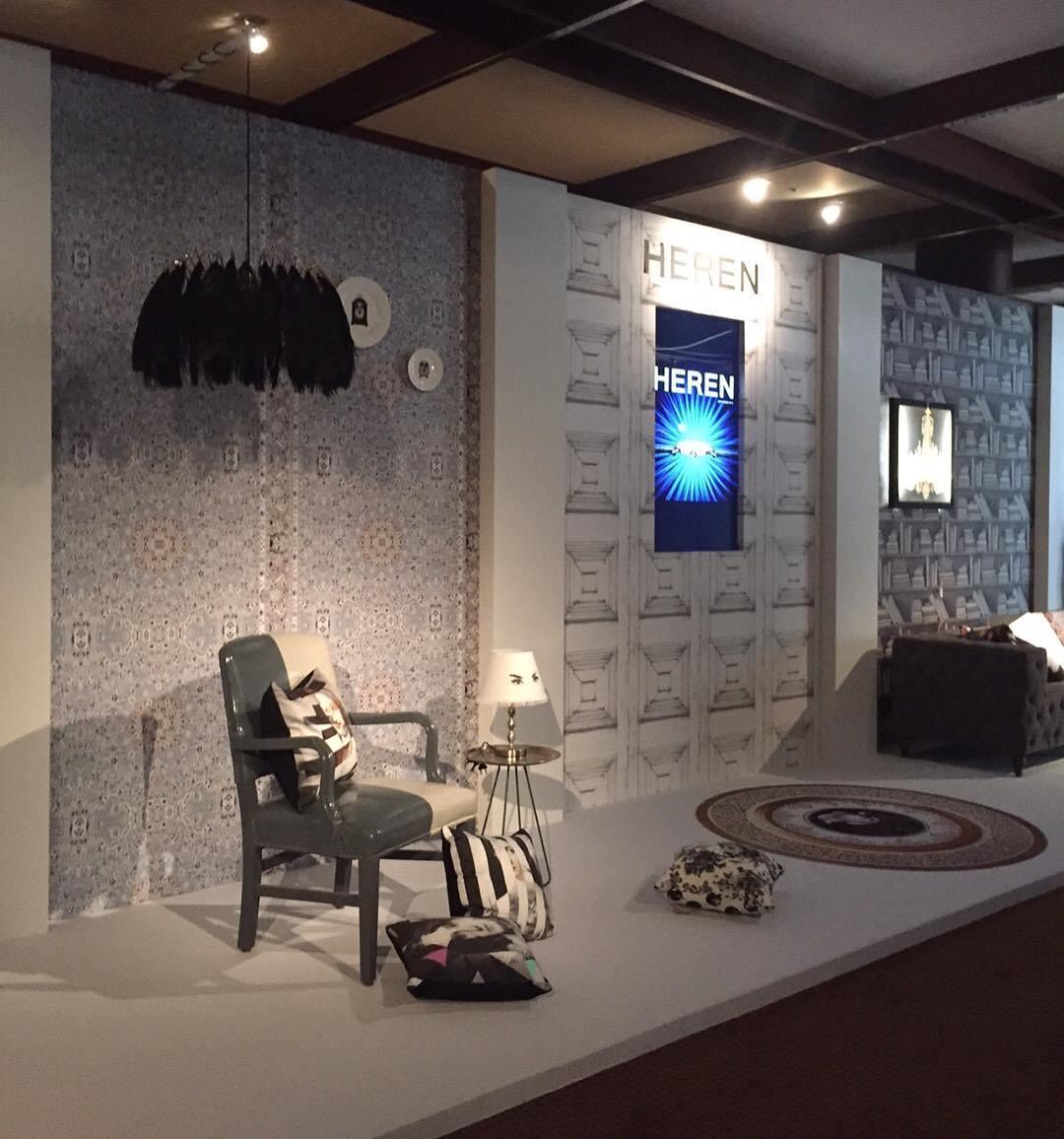 Feather Pendant Lamp - Blowlighting