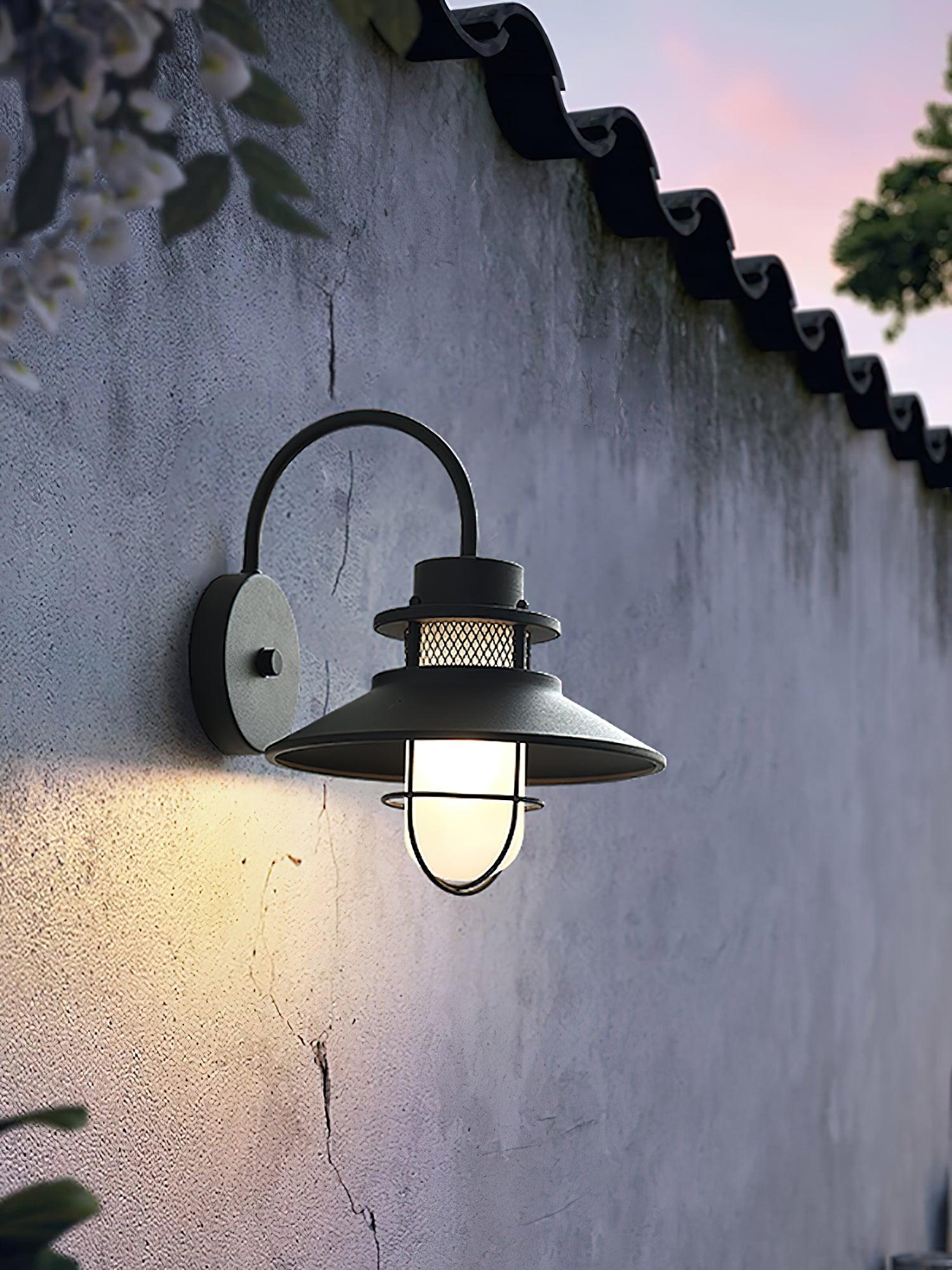 Felix Outdoor Wall Lamp - Blowlighting