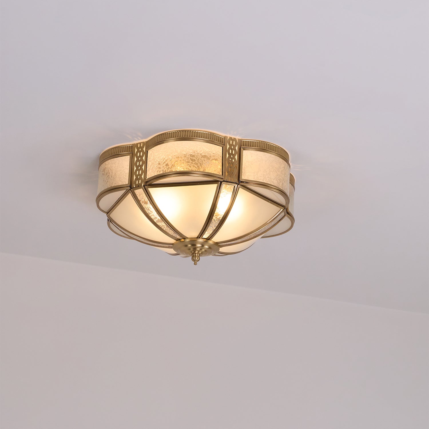 Floral Brass Ceiling Lamp - Blowlighting