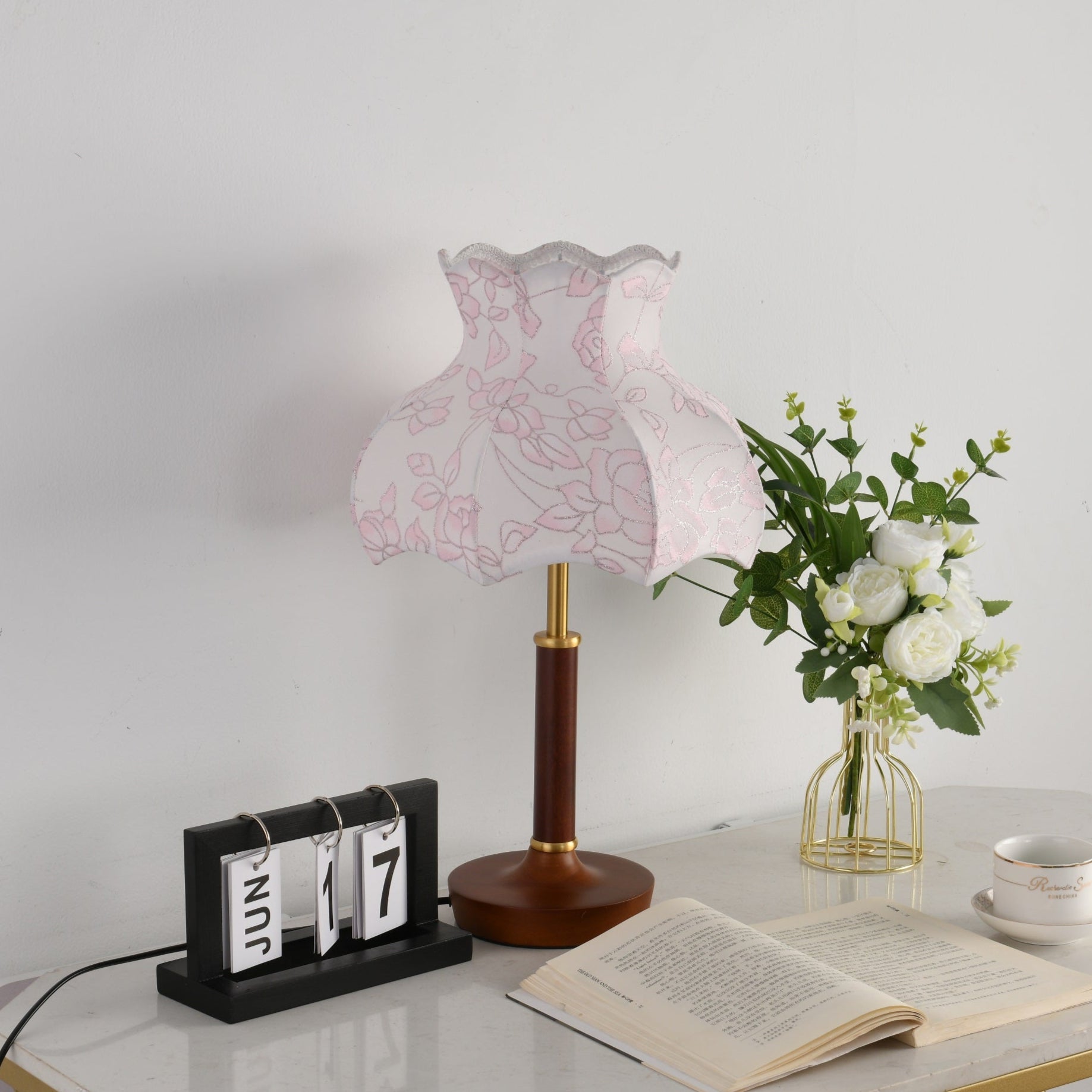 Naomi Vintage Metal Table Lamp - Blowlighting