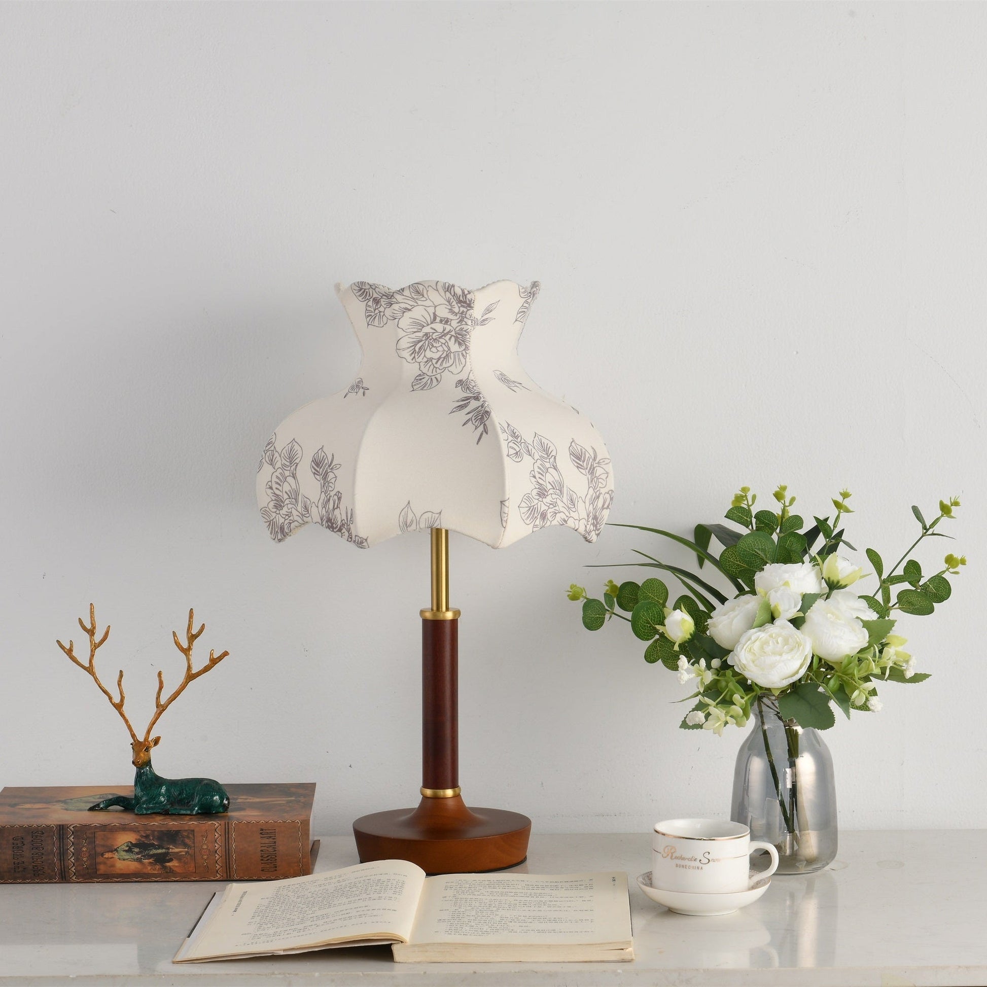 Naomi Vintage Metal Table Lamp - Blowlighting