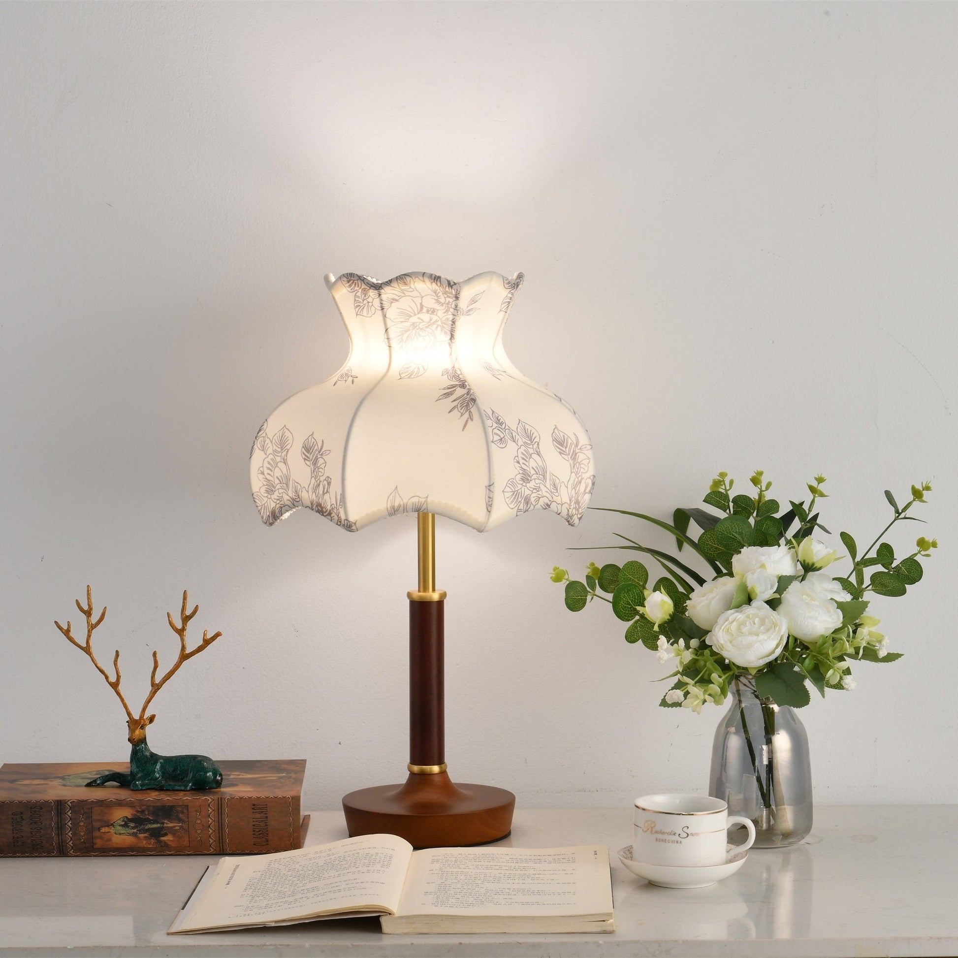 Naomi Vintage Metal Table Lamp - Blowlighting