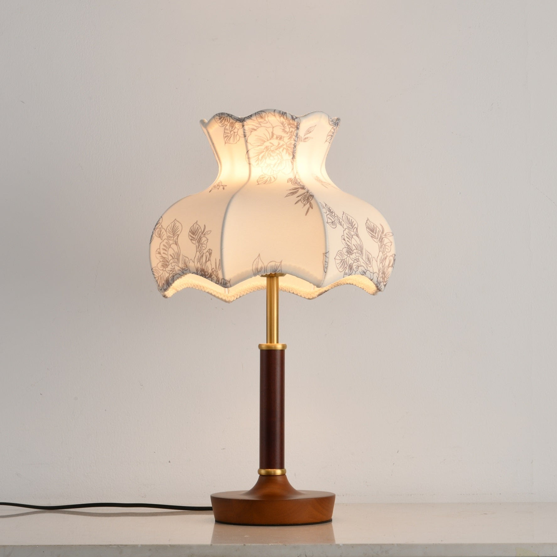 Naomi Vintage Metal Table Lamp - Blowlighting