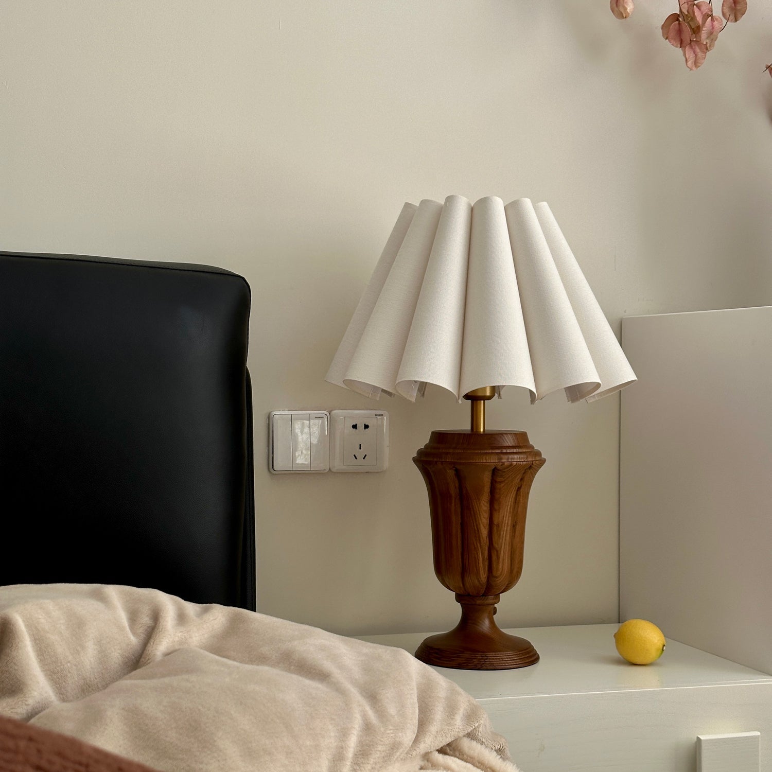 Florence Tulip Table Lamp - Blowlighting