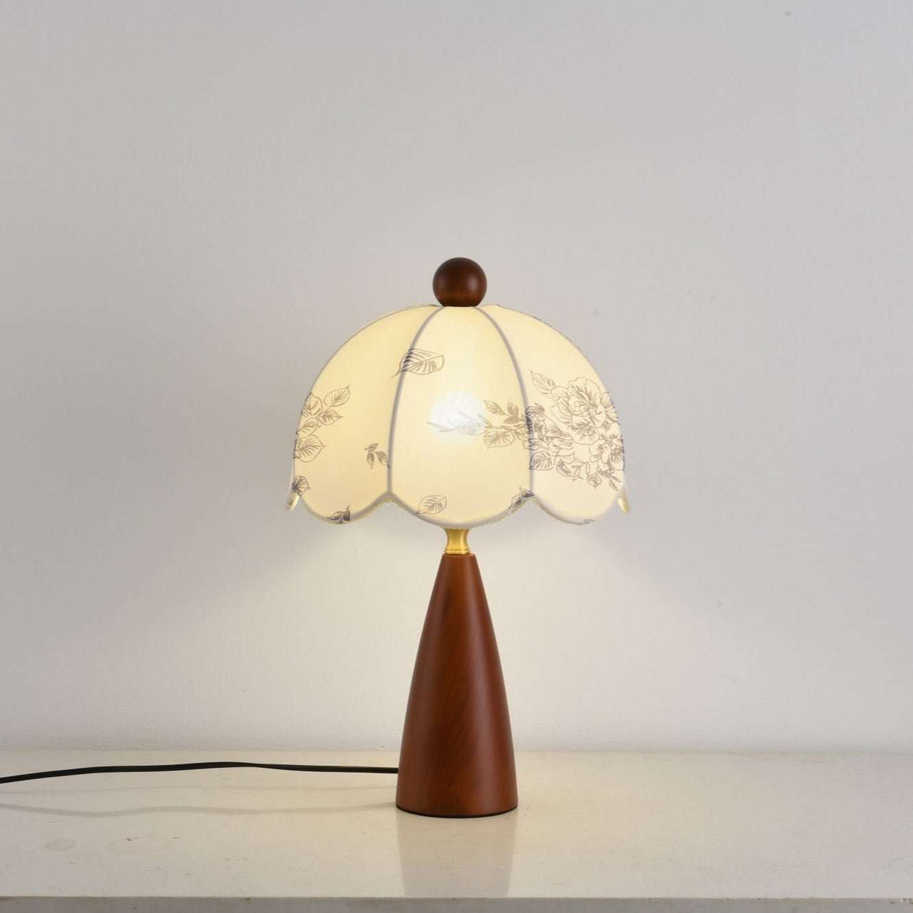 Ruby Vintage Metal Table Lamp - Blowlighting