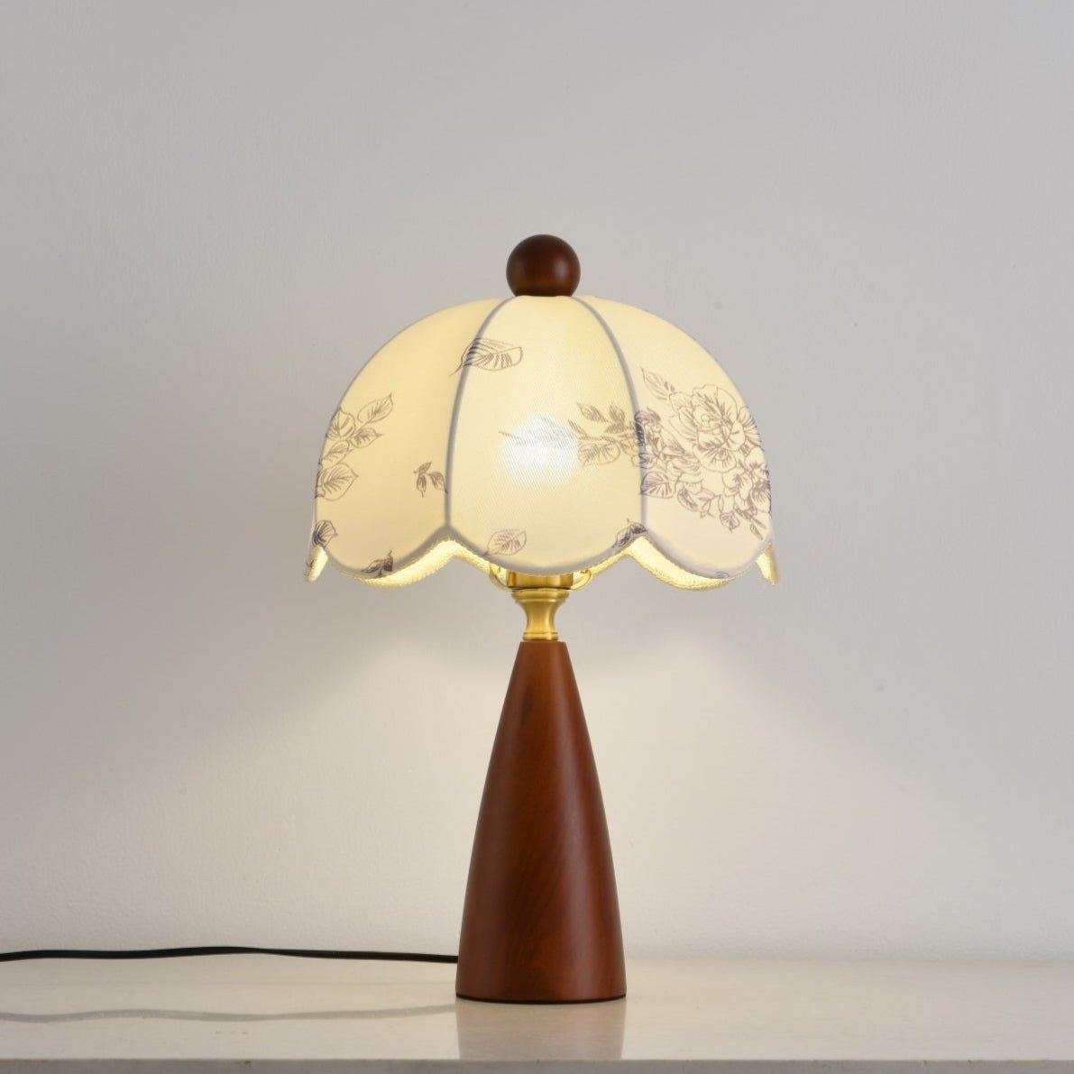 Ruby Vintage Metal Table Lamp - Blowlighting