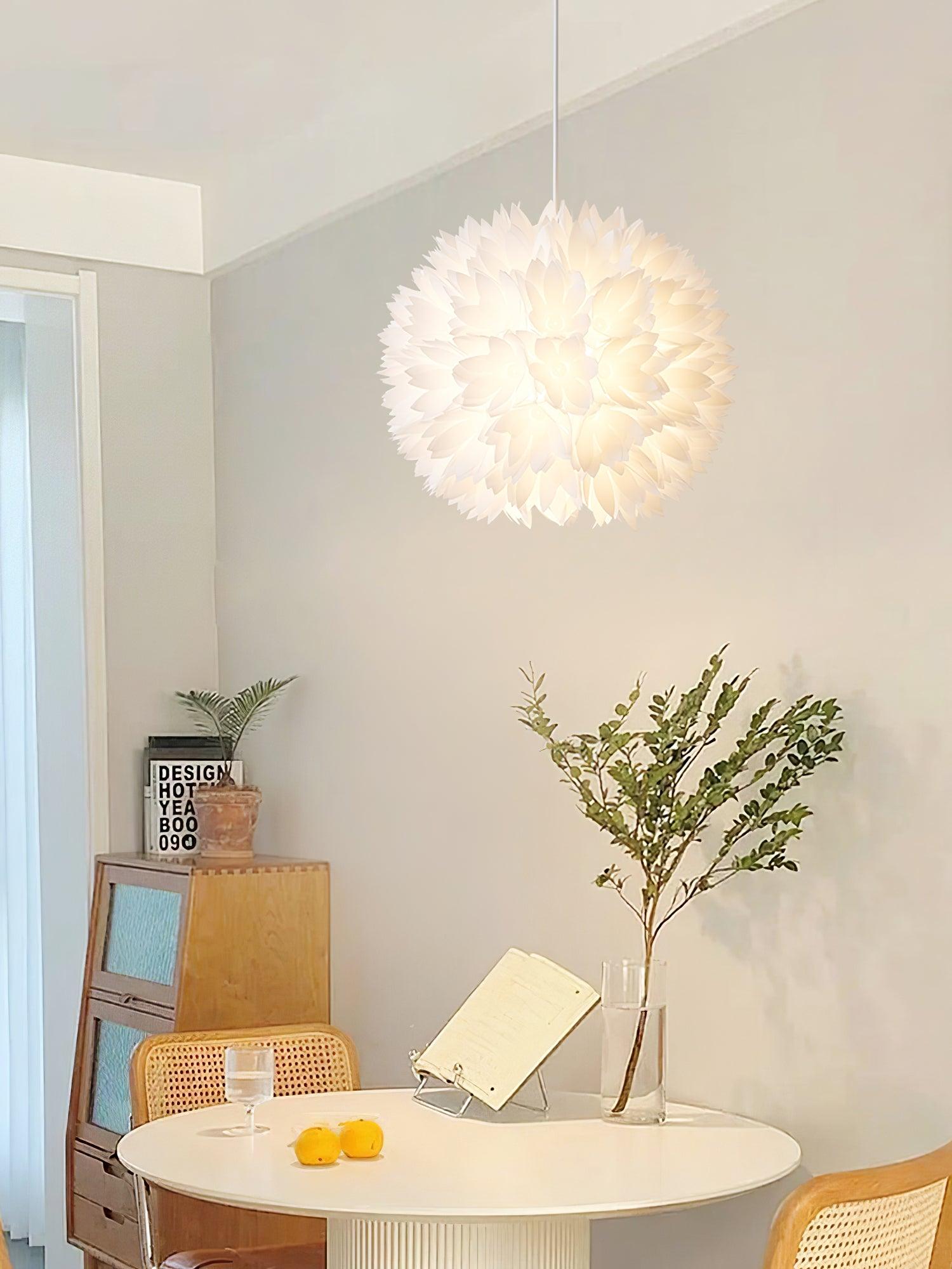 Flowers Ball Pendant Light - Blowlighting