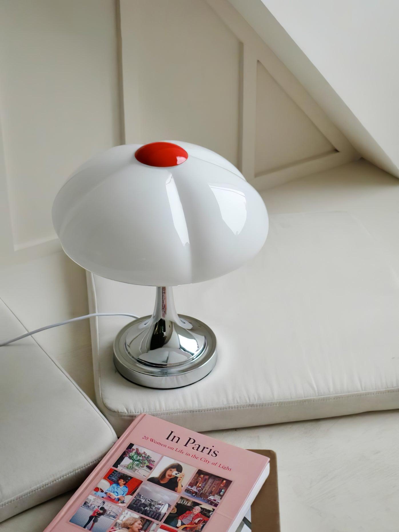Flower Petal Table Lamp - Blowlighting