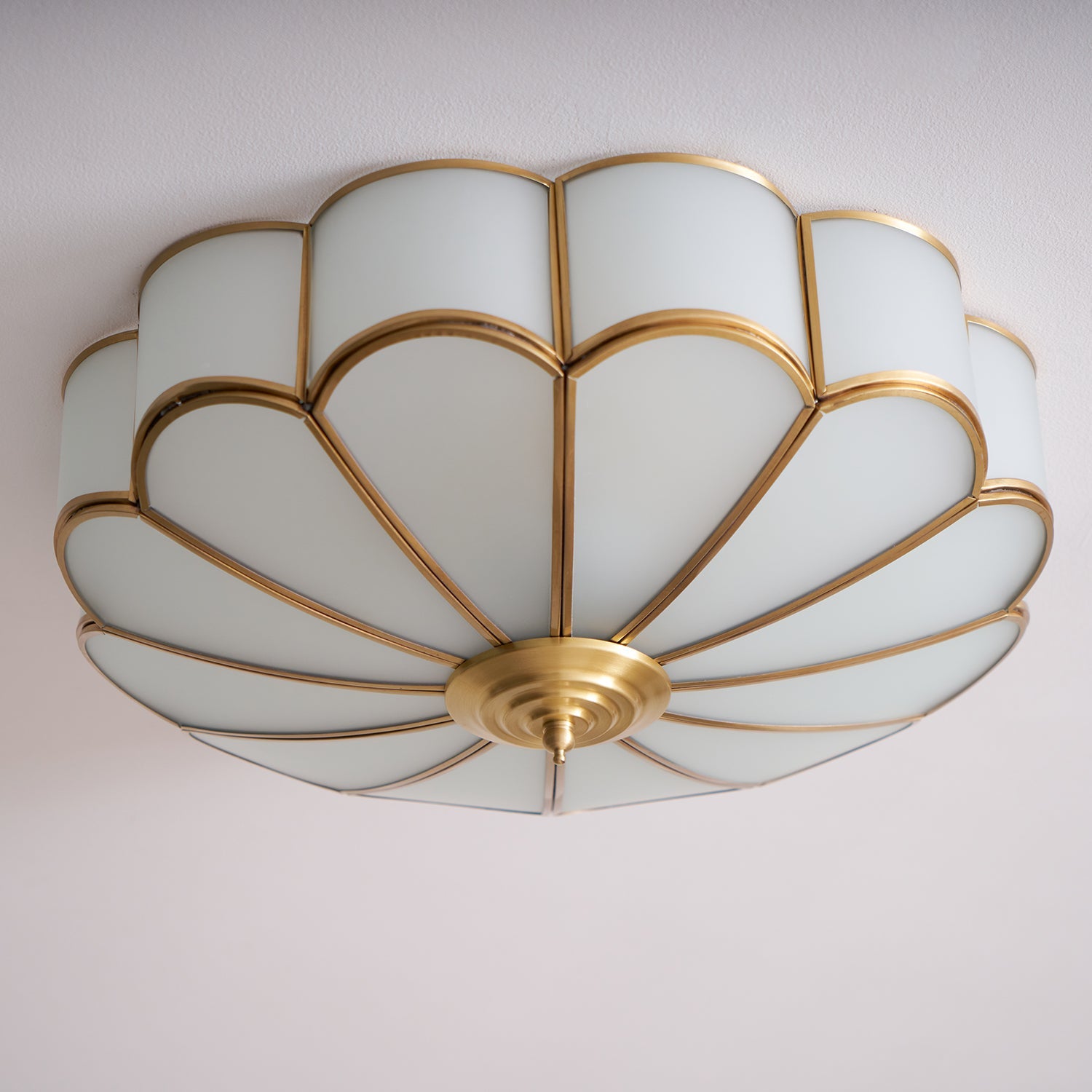 Flower Shape Glass Recessed Ceiling Light - Blowlighting