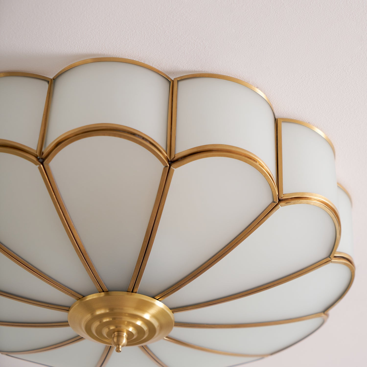 Flower Shape Glass Recessed Ceiling Light - Blowlighting