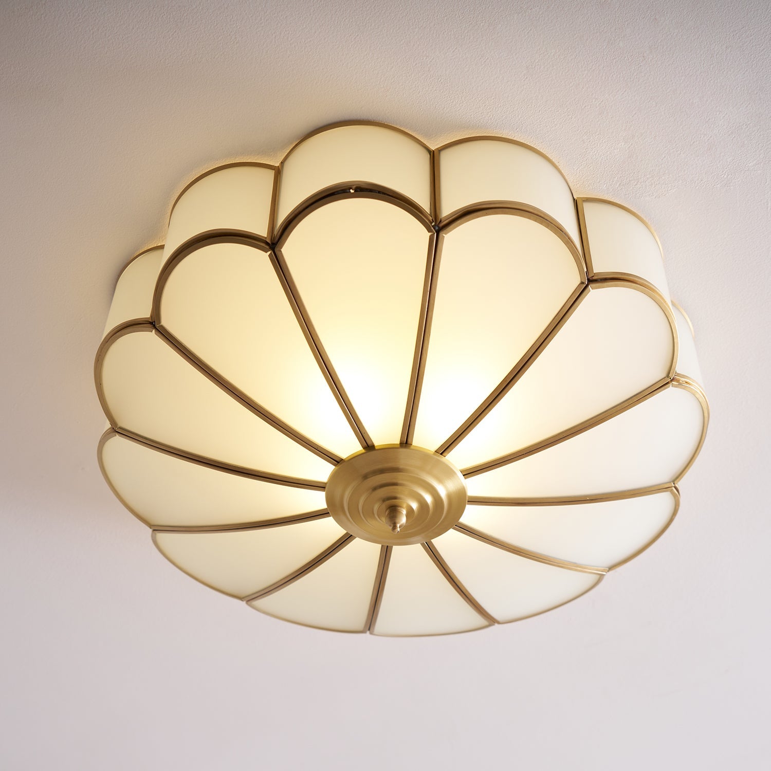 Flower Shape Glass Recessed Ceiling Light - Blowlighting