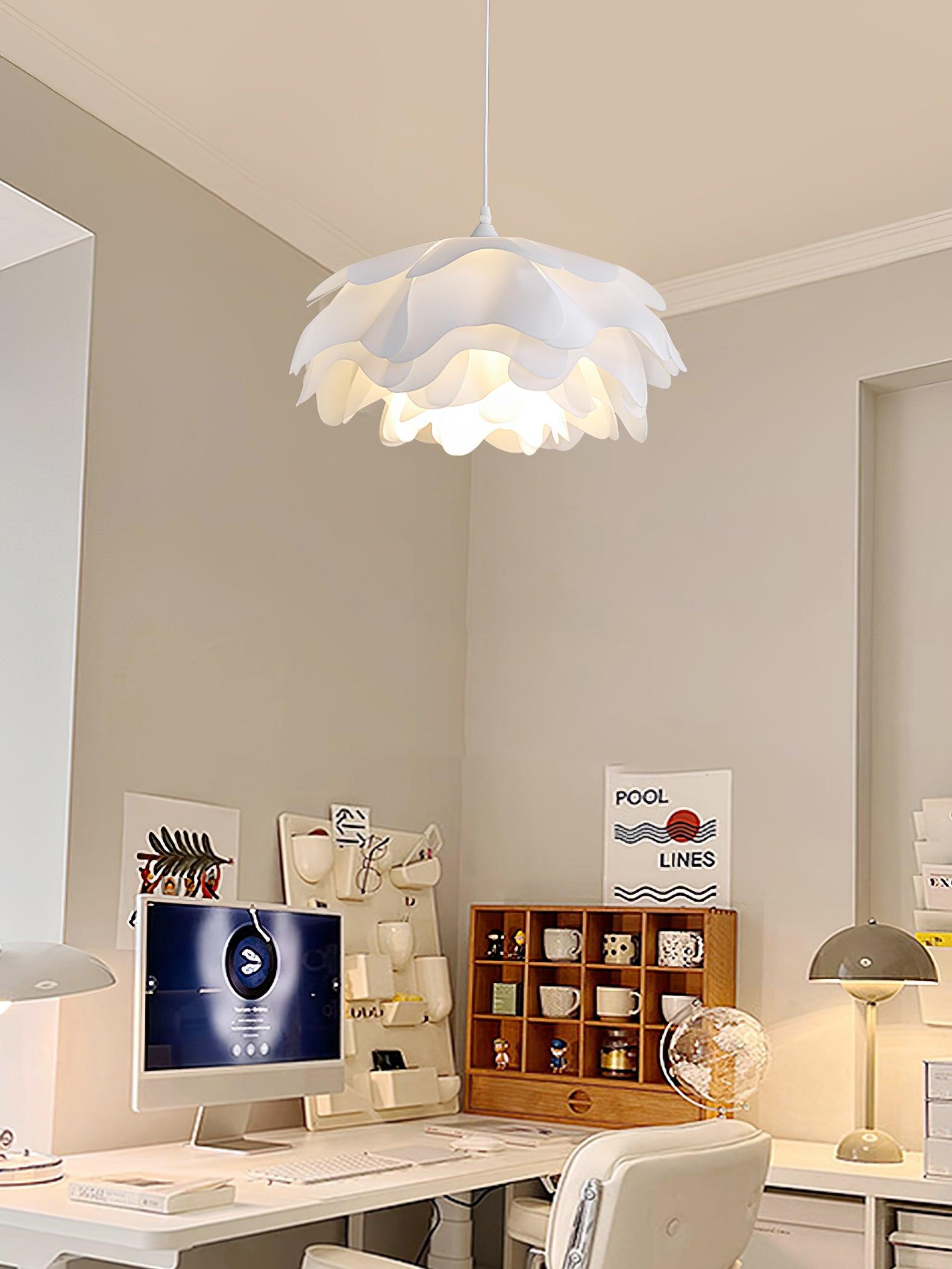 Flower Shaped White Pendant Lamp - Blowlighting