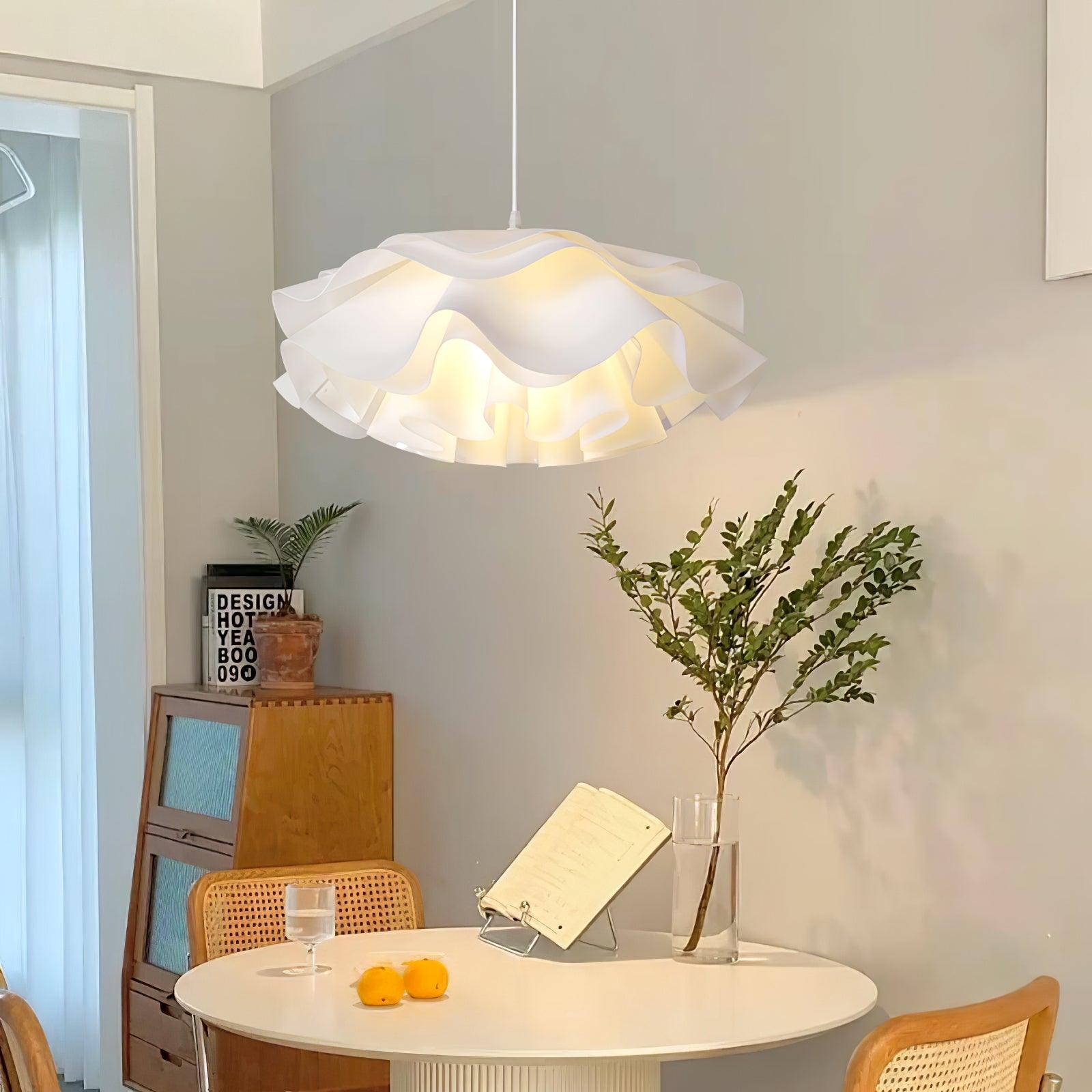 Flower Shaped White Pendant Lamp - Blowlighting