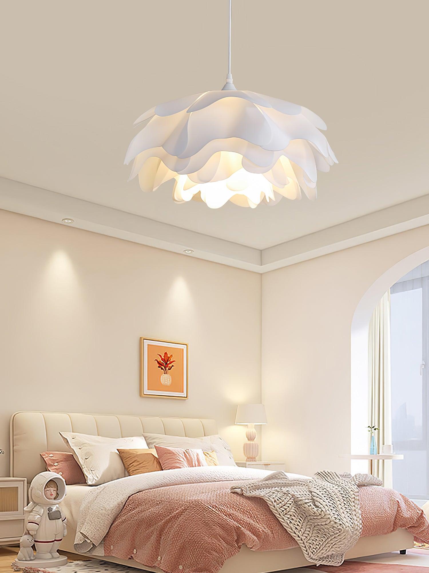 Flower Shaped White Pendant Lamp - Blowlighting