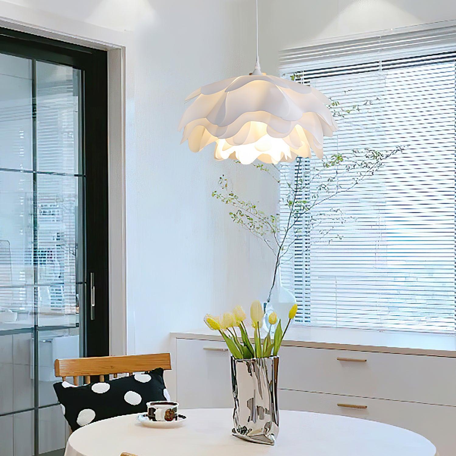 Flower Shaped White Pendant Lamp - Blowlighting