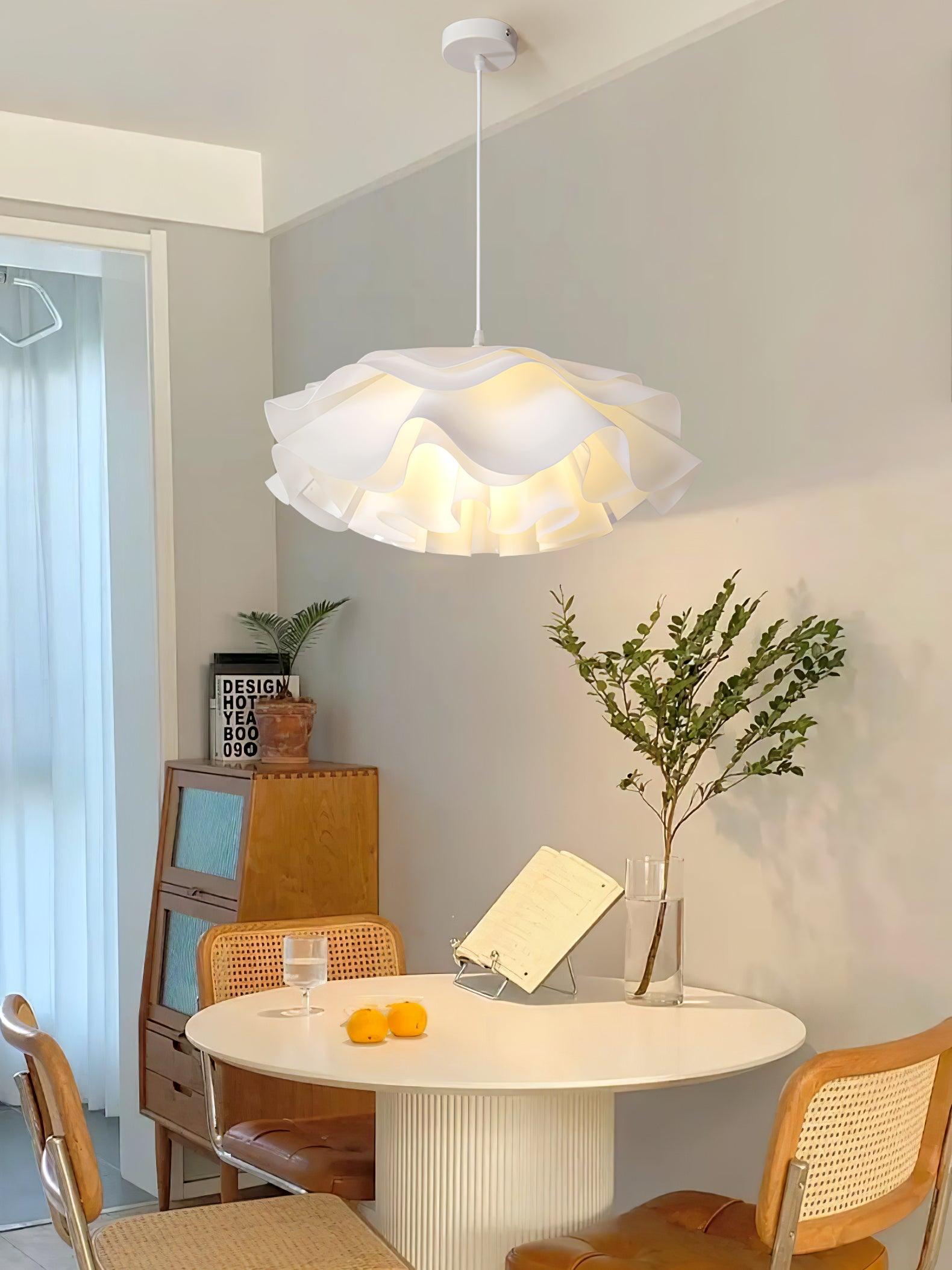 Flower Shaped White Pendant Lamp - Blowlighting
