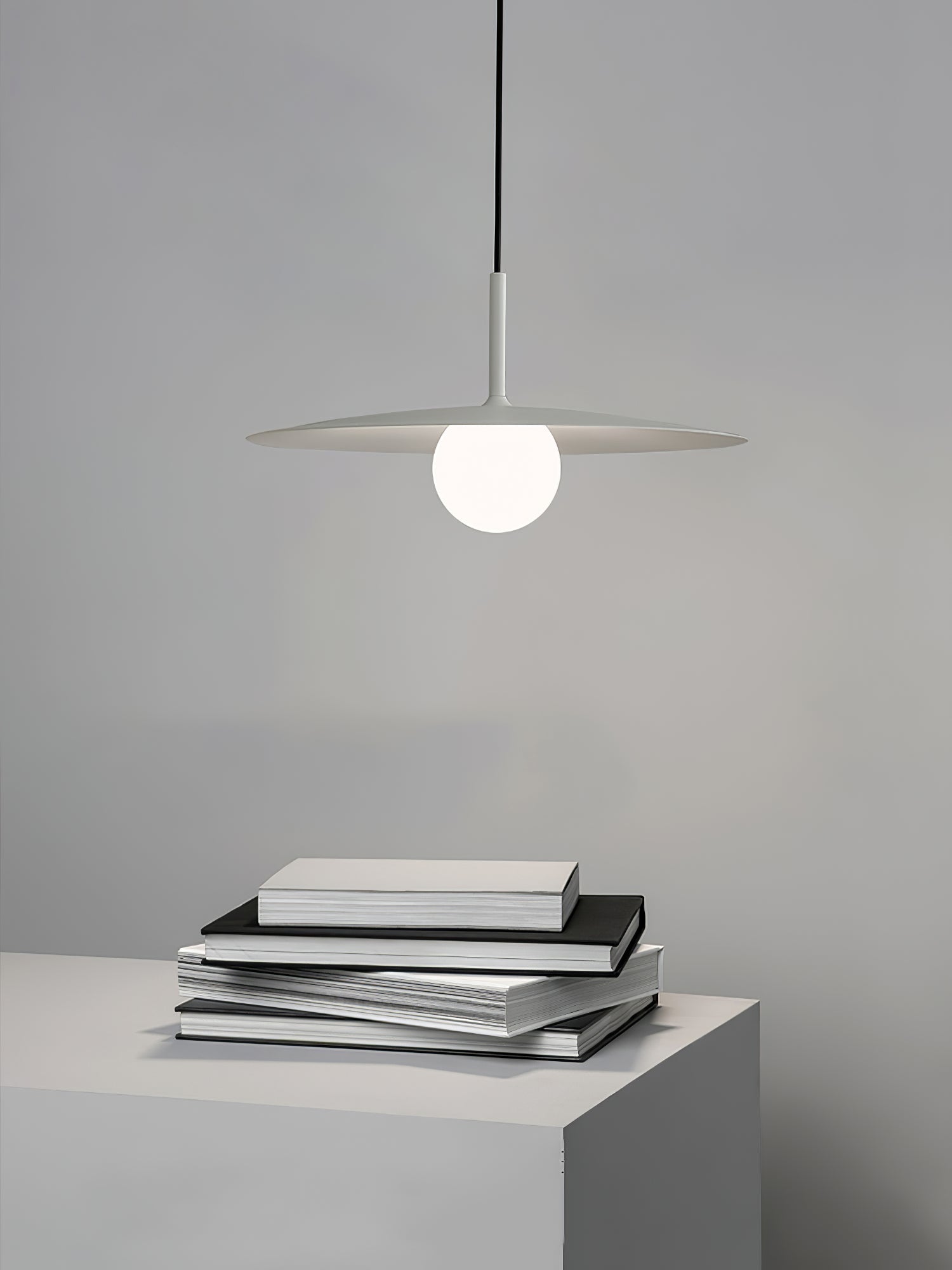 Gea Flying Saucer Pendant Lamp - Blowlighting