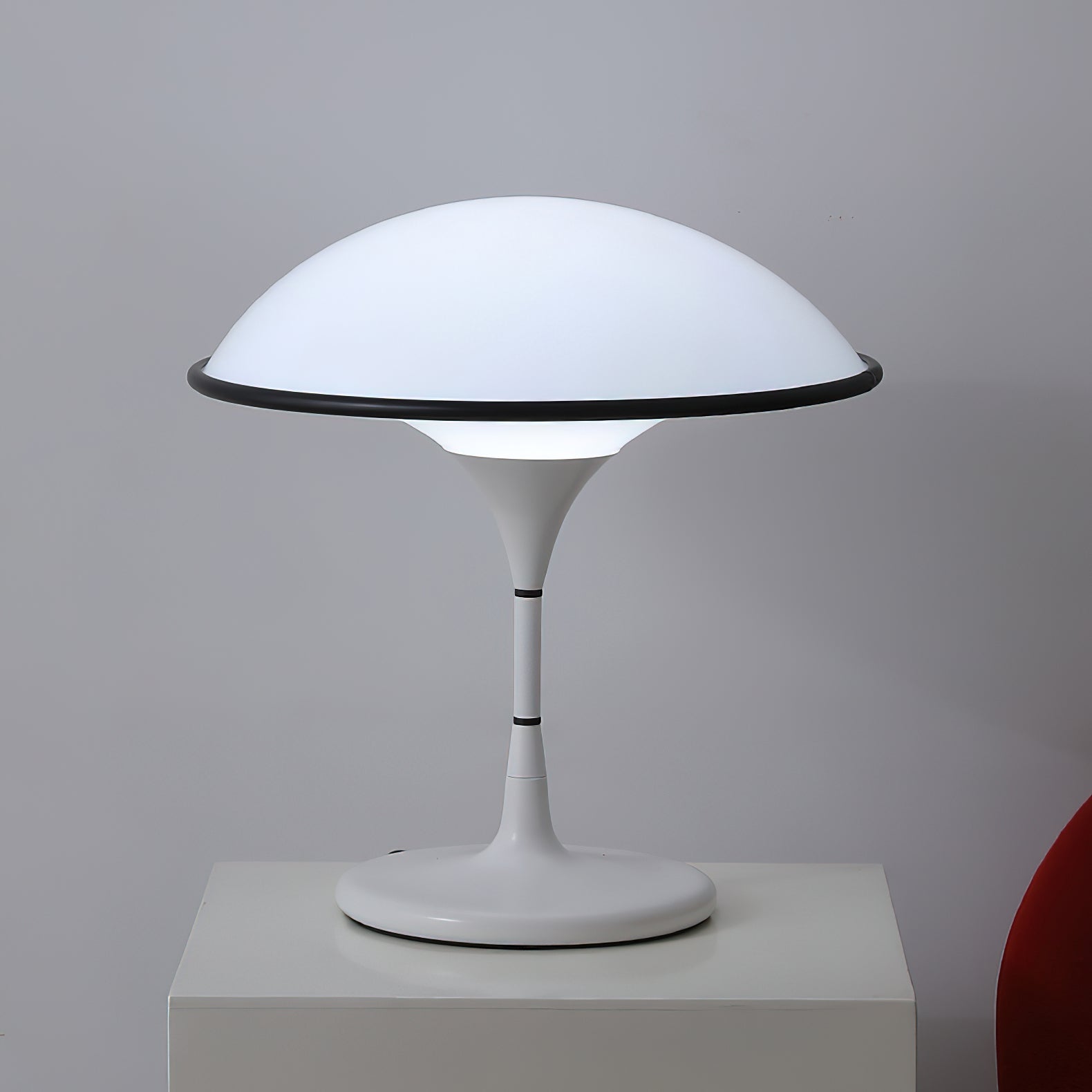 Fontana Table Lamp - Blowlighting