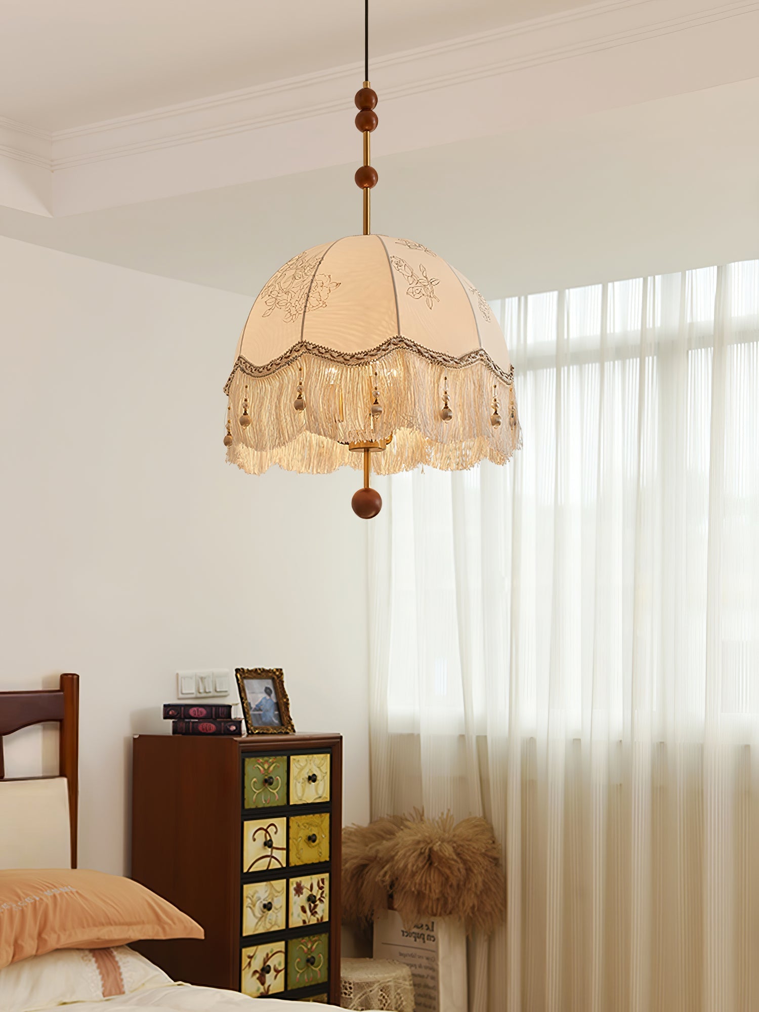 Frill Fringe Pendant Lamp - Blowlighting