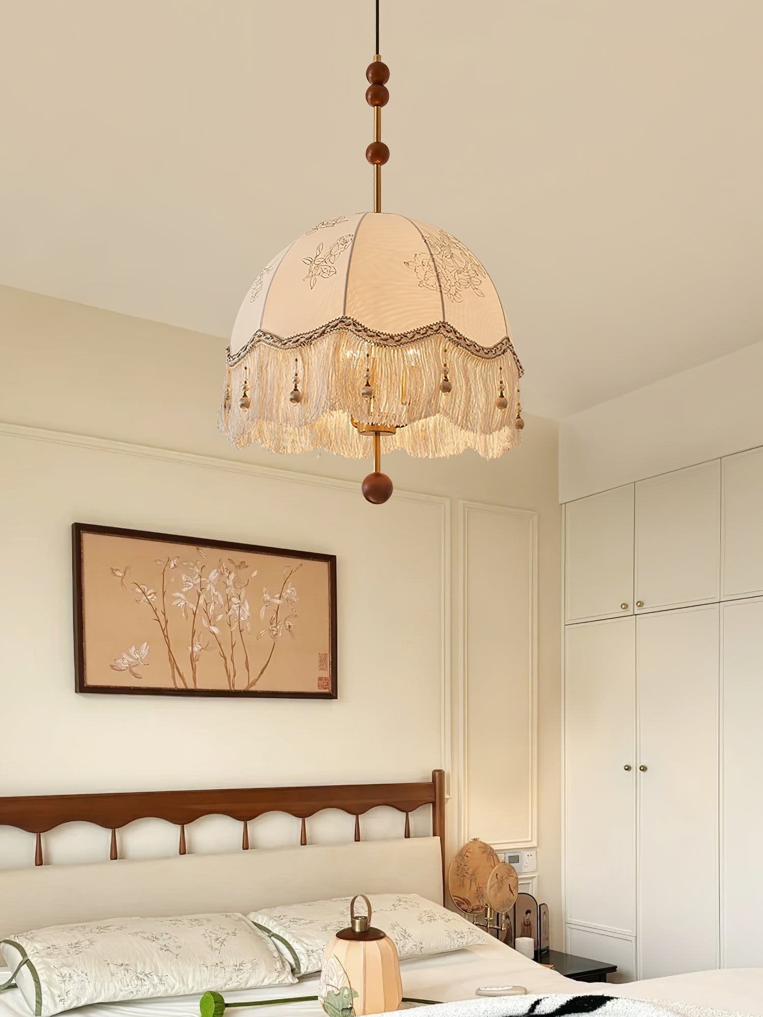 Frill Fringe Pendant Lamp - Blowlighting
