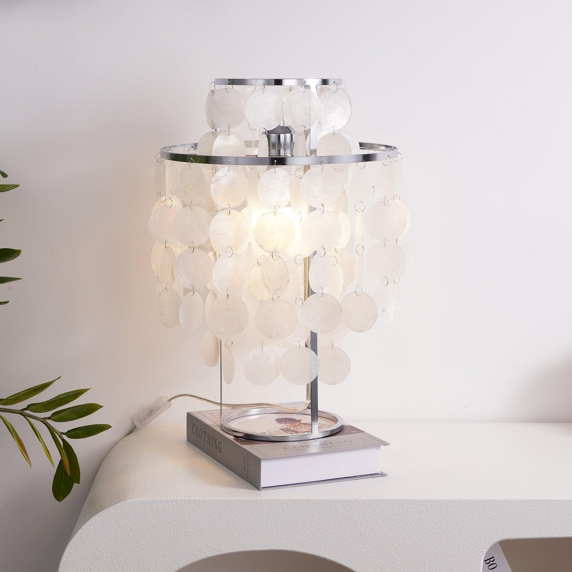 Round Shell Table Lamp - Blowlighting