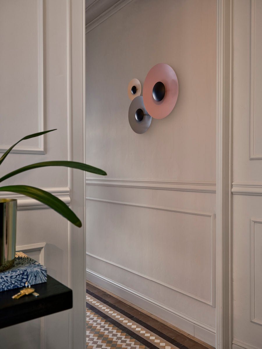 Ginger Modern Minimalist Round Metal Wall Lamp - Blowlighting