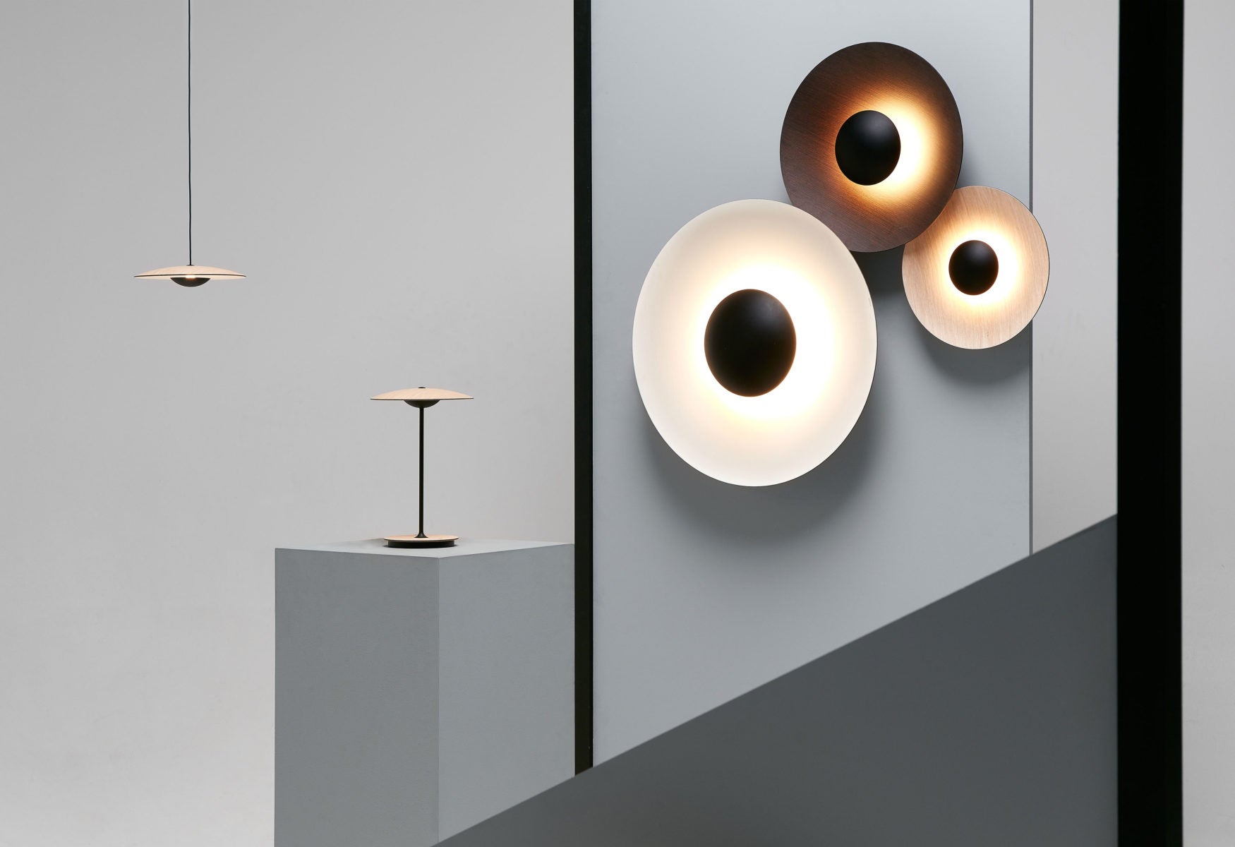 Ginger Modern Minimalist Round Metal Wall Lamp - Blowlighting