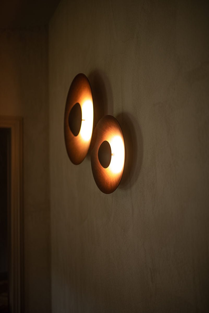 Ginger Modern Minimalist Round Metal Wall Lamp - Blowlighting
