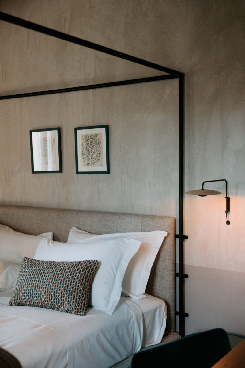 Ginger Modern Minimalist Round Metal Wall Lamp - Blowlighting