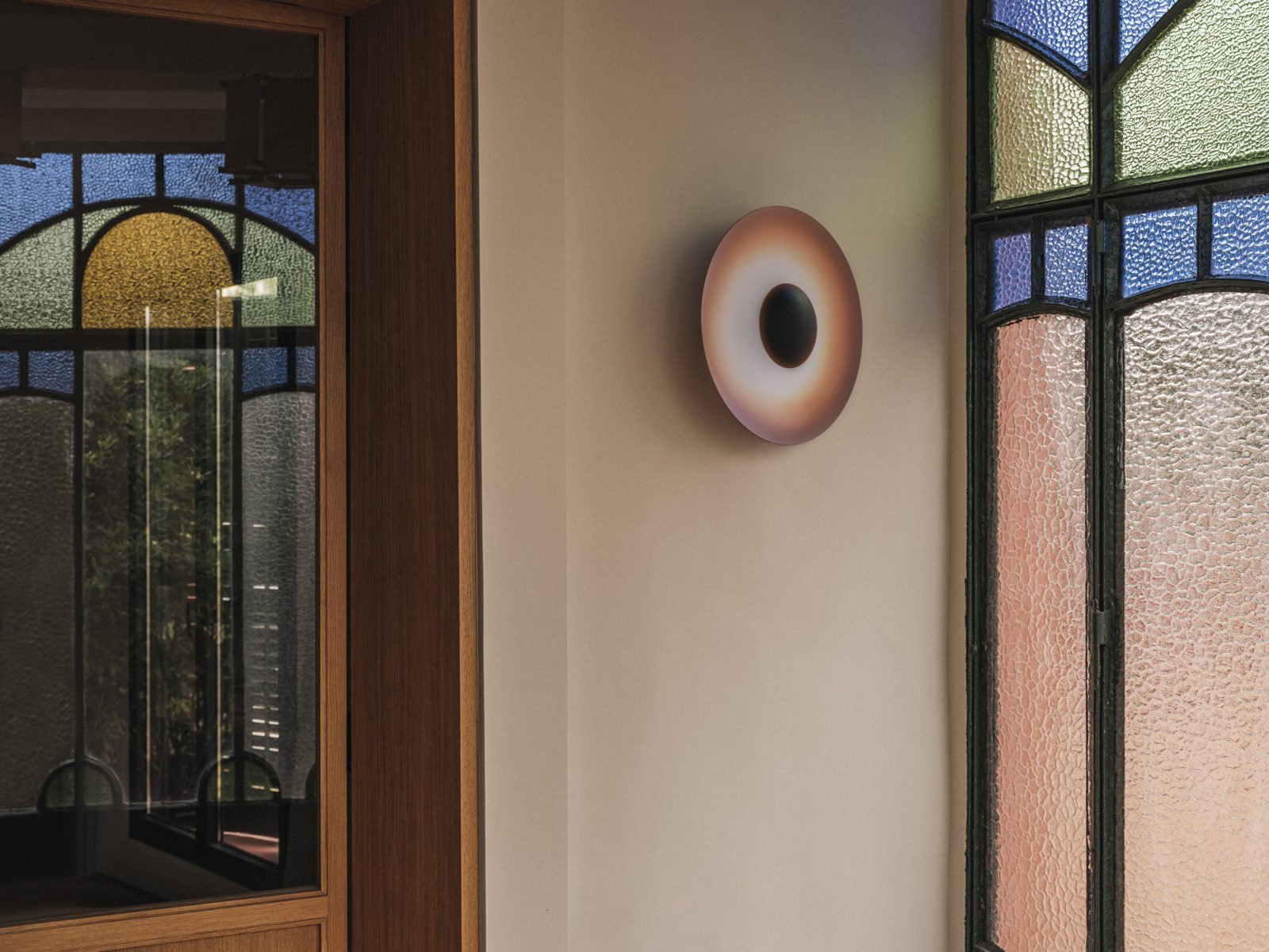 Ginger Modern Minimalist Round Metal Wall Lamp - Blowlighting