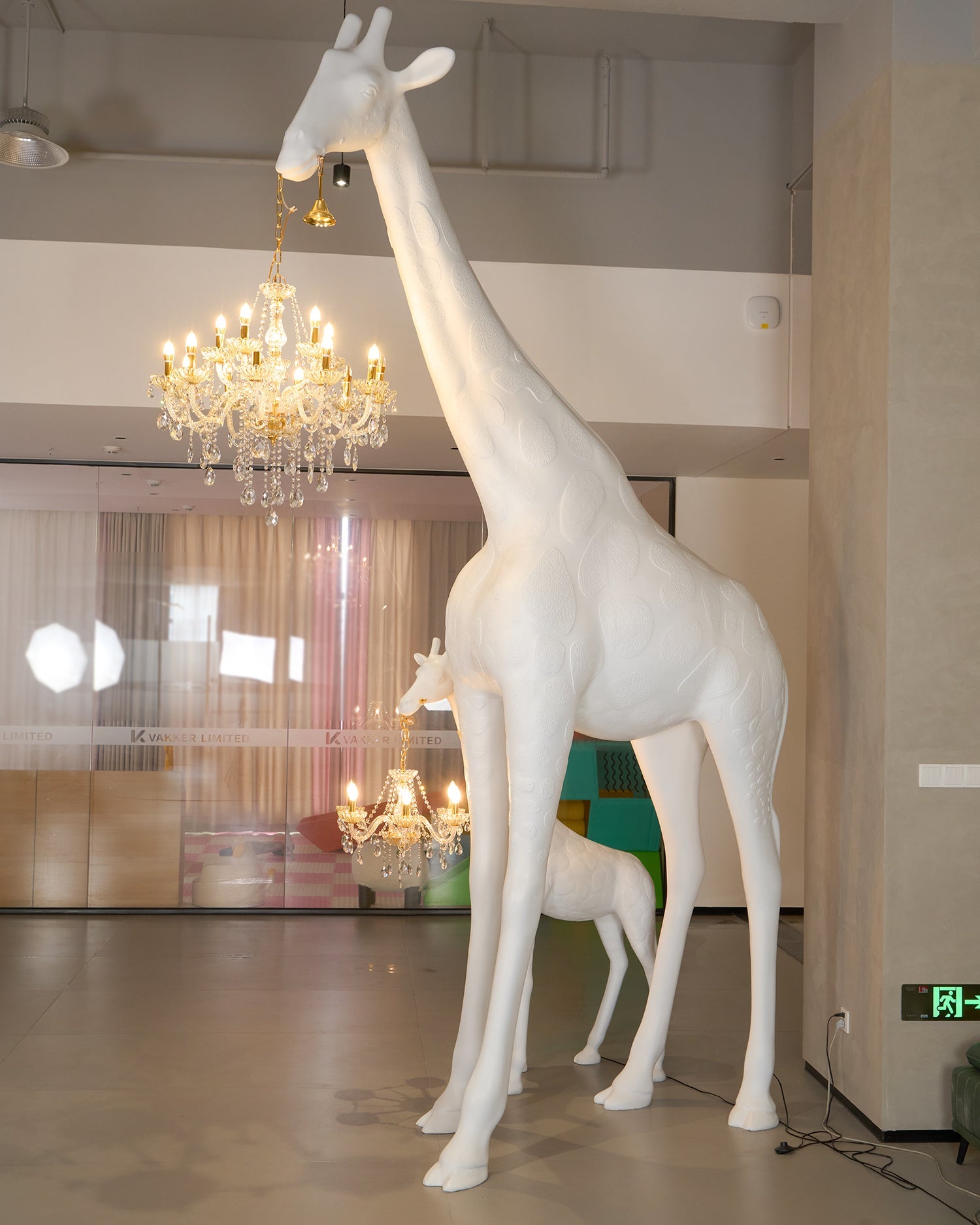 Giraffe Sculpture Floor Lamp - Blowlighting