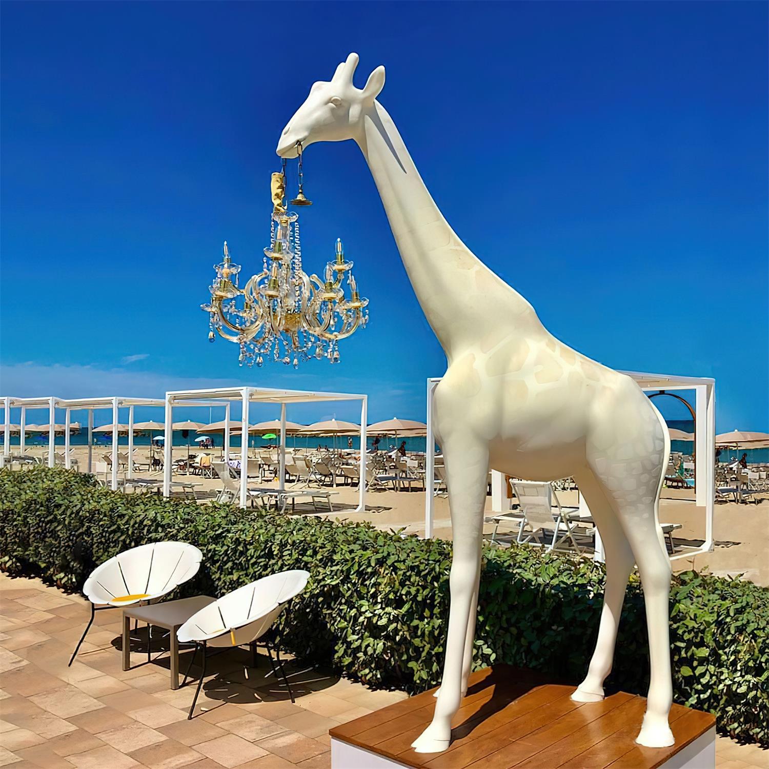 Giraffe Sculpture Floor Lamp - Blowlighting