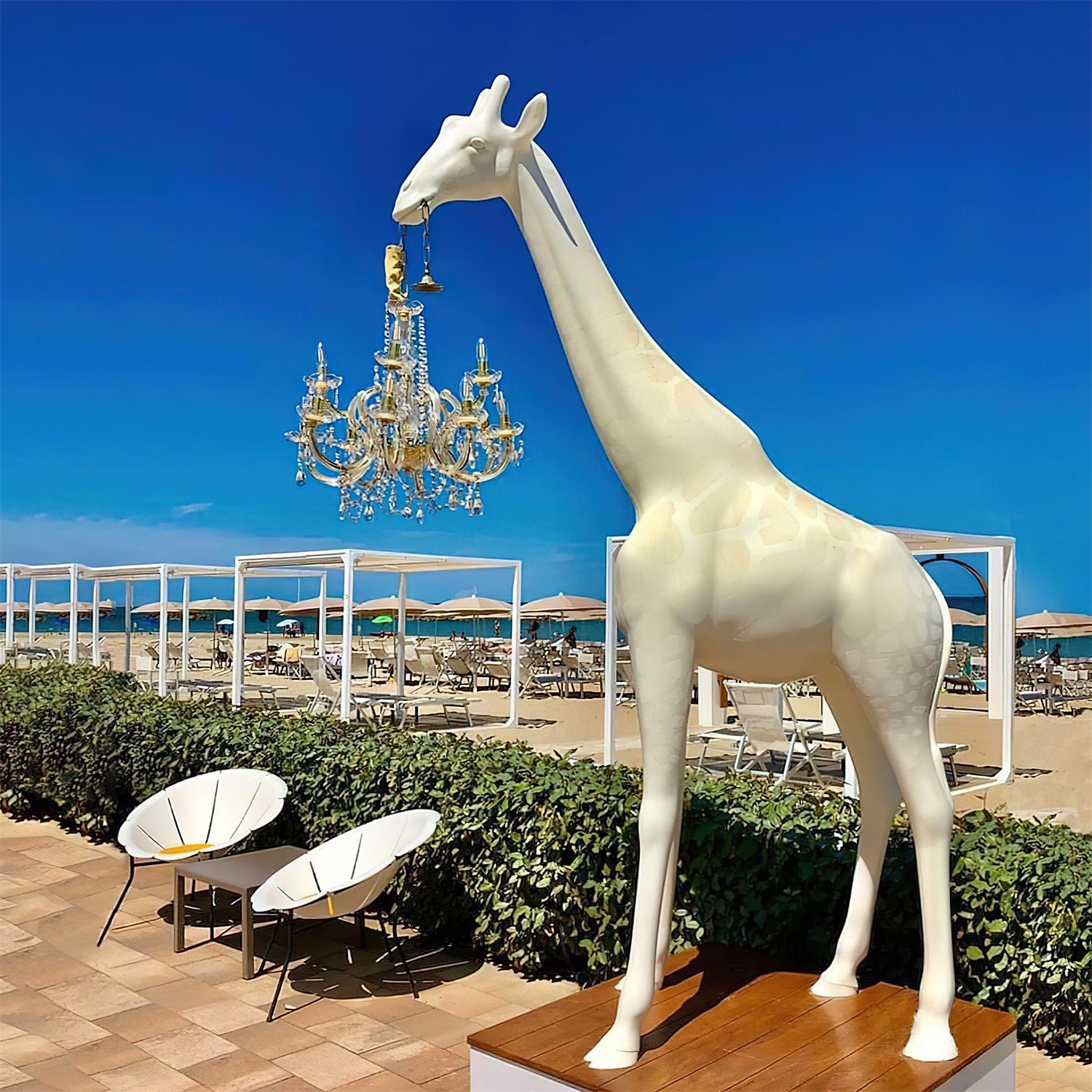 Giraffe Sculpture Floor Lamp - Blowlighting