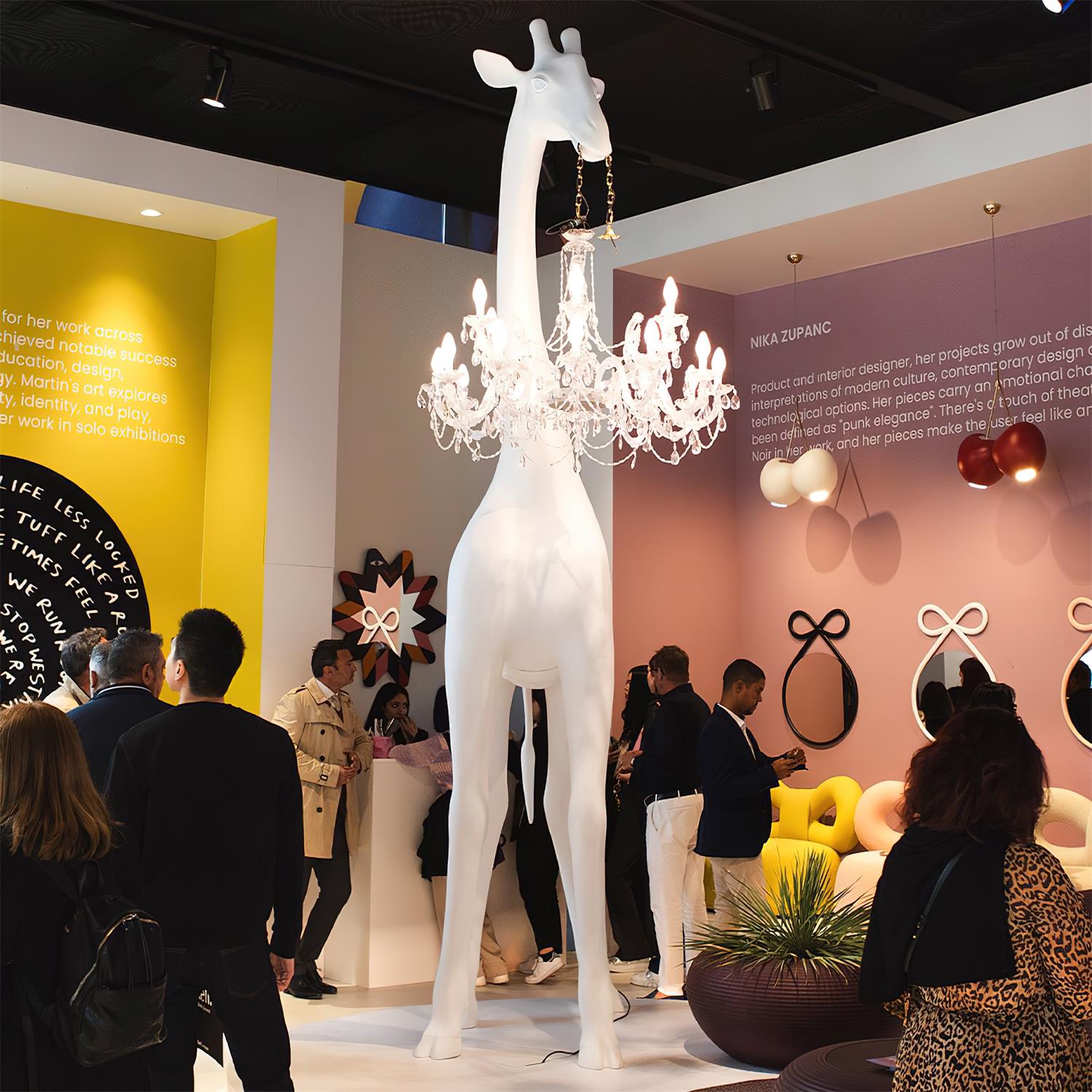 Giraffe Sculpture Floor Lamp - Blowlighting