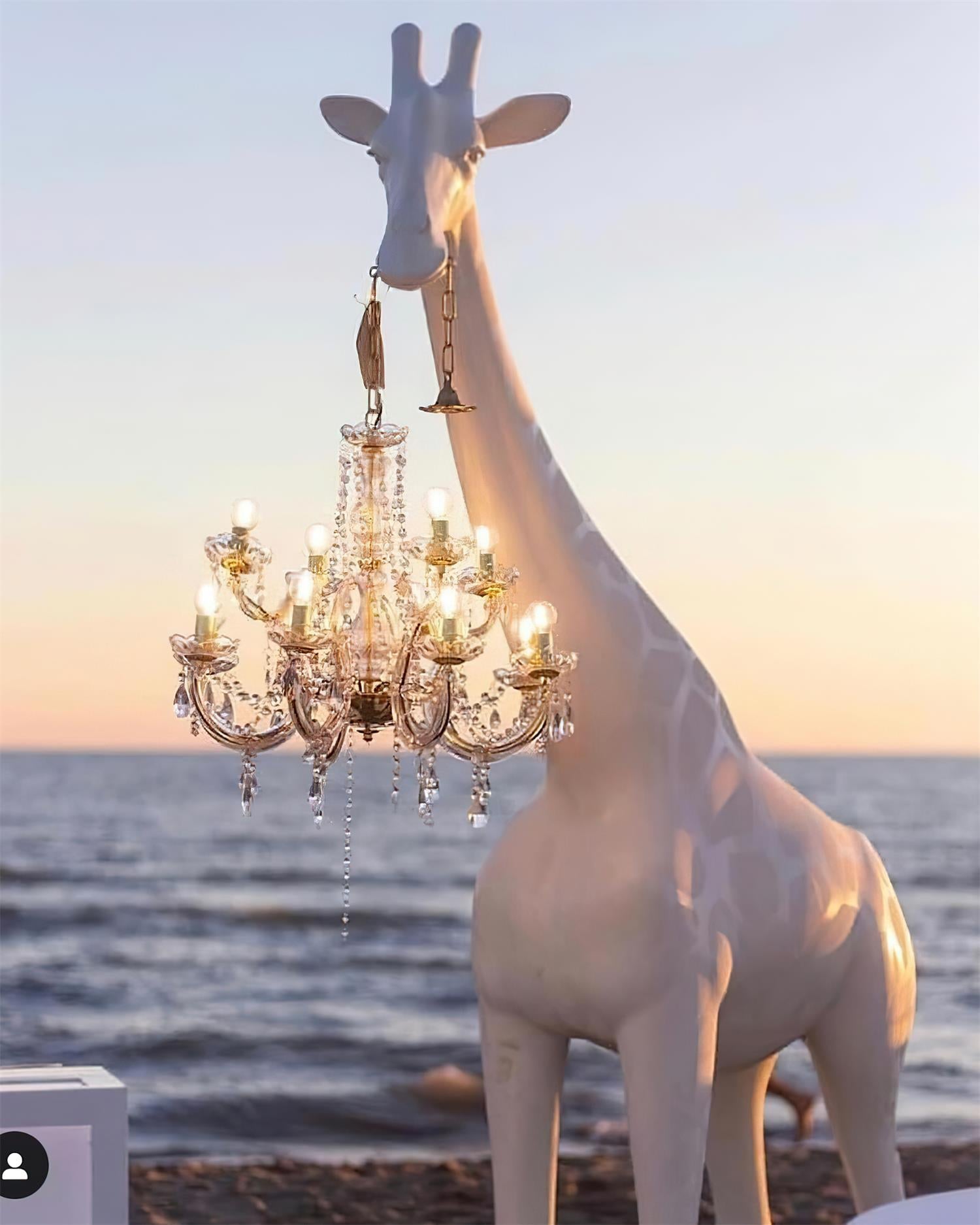 Giraffe Sculpture Floor Lamp - Blowlighting