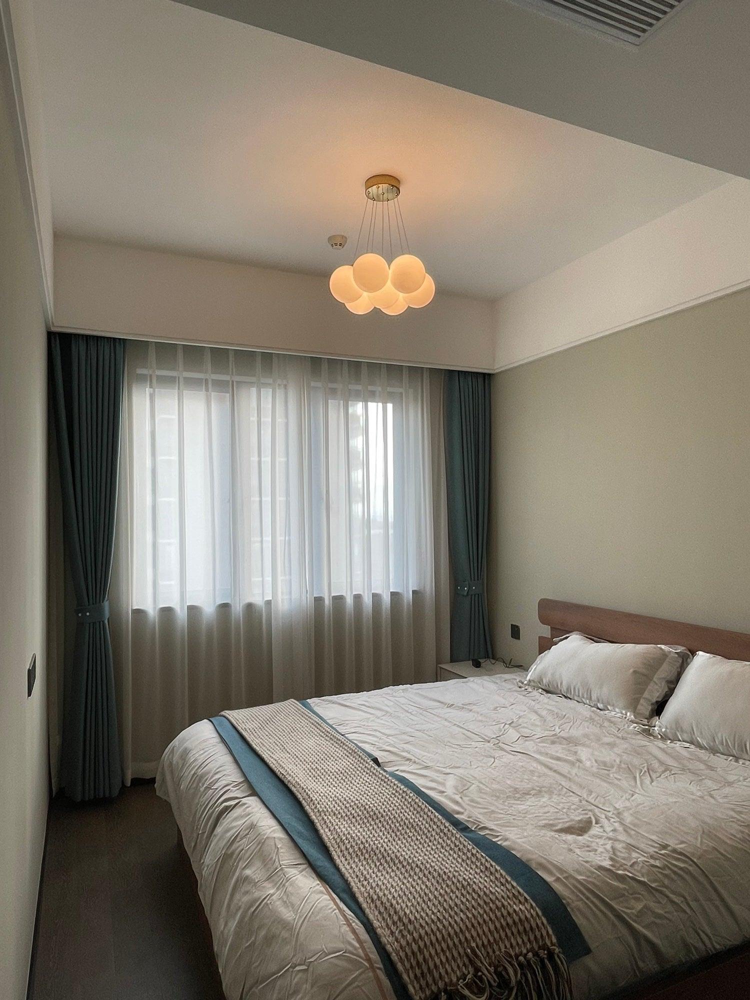 Glass Cluster Chandelier - Blowlighting