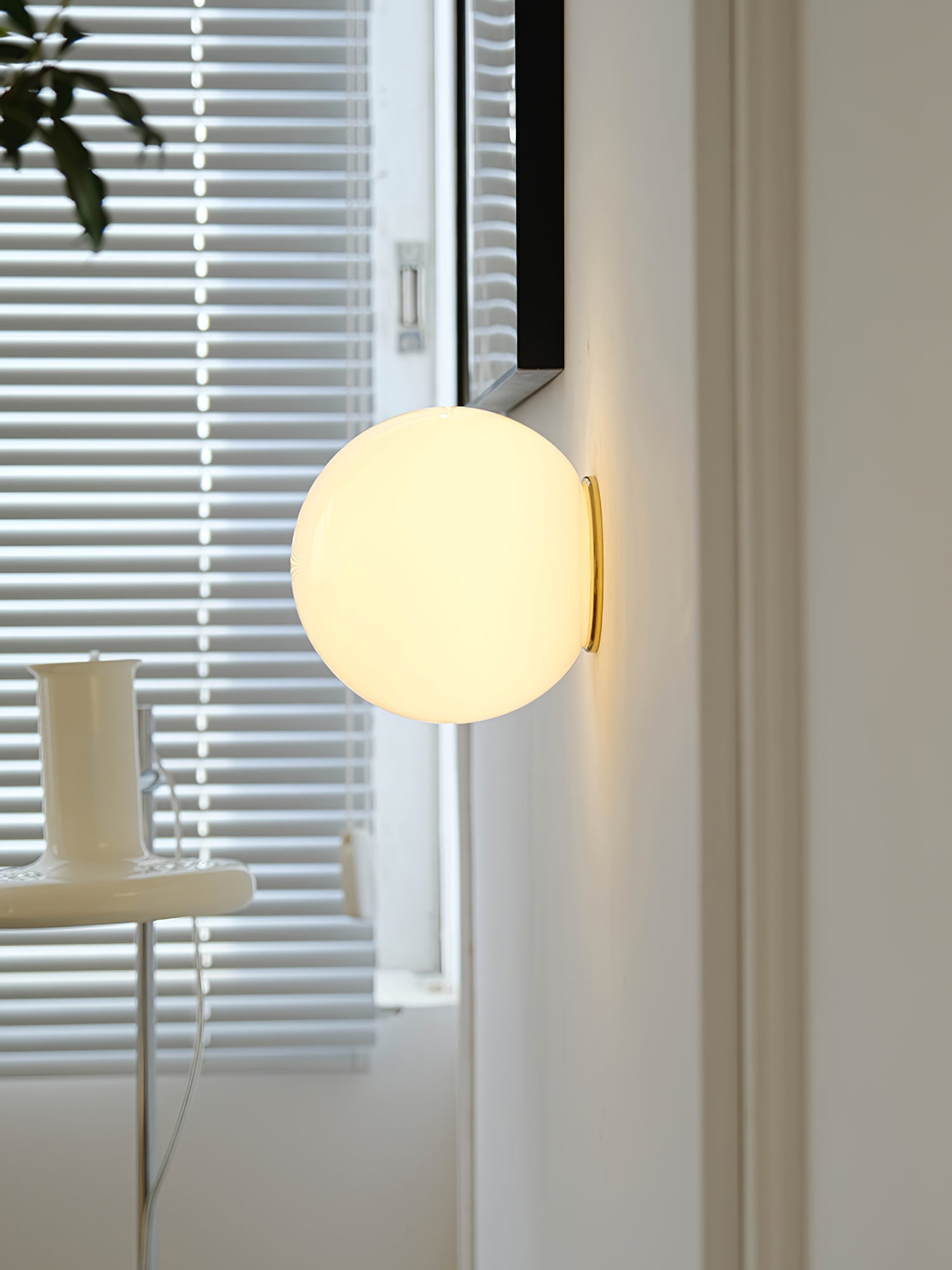 Glass Mini Orb Wall Lamp - Blowlighting