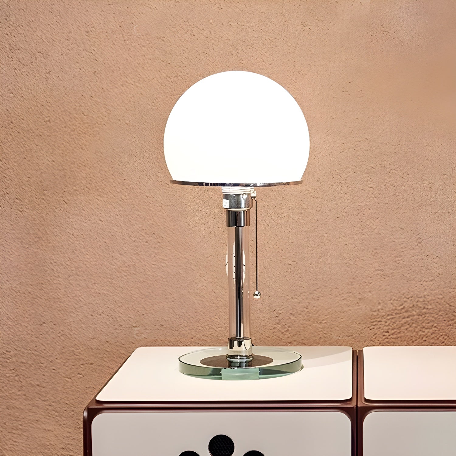 Globe Glass Table Lamp - Blowlighting