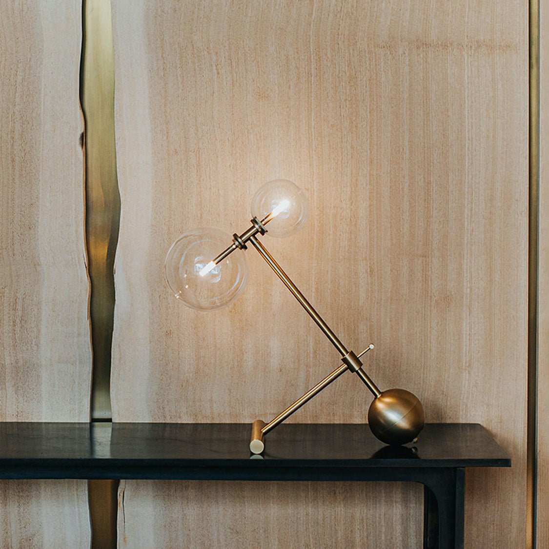 Gold Pearl Table Lamp - Blowlighting